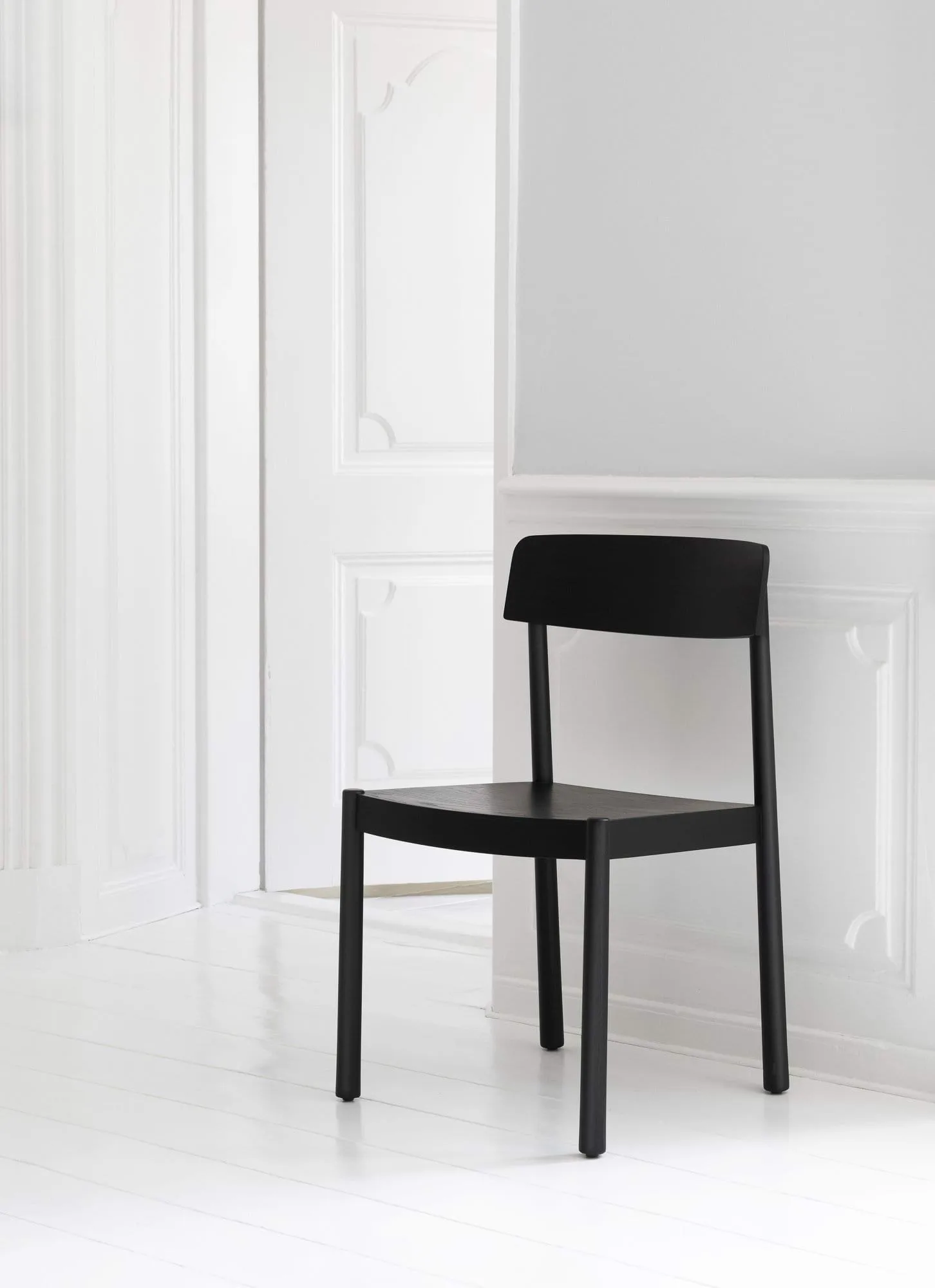 Sedia Timb con cuscino da seduta, Black/ Ultra Leather - Black Normann Copenhagen