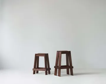 Sgabello da bar Let 65 cm - Frassino tinto marrone - Normann Copenhagen