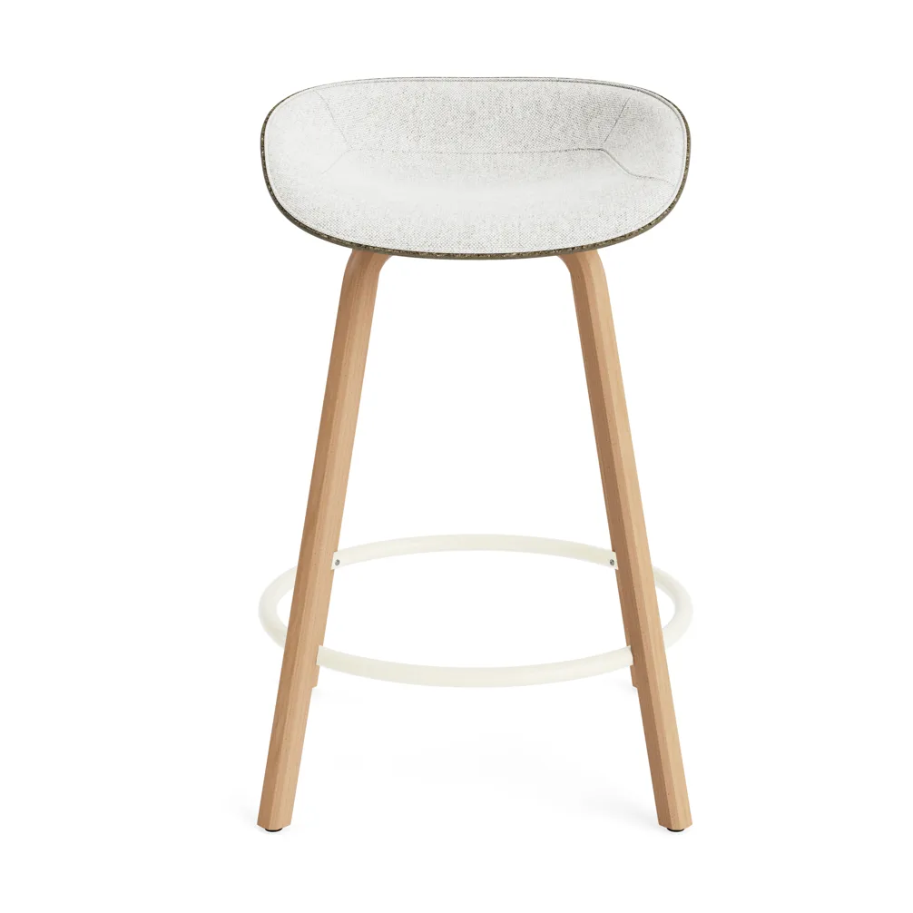 Sgabello da bar Mat rivestito frontalmente 65 cm, Hallingdal 110-Alga-faggio-cream steel Normann Copenhagen