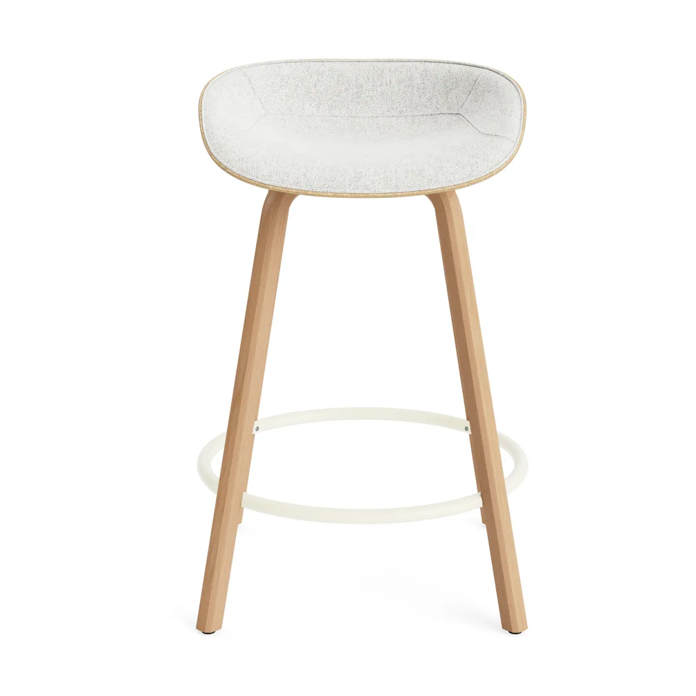 Sgabello da bar Mat rivestito frontalmente 65 cm, Hallingdal 110-Canapa-faggio-cream steel Normann Copenhagen