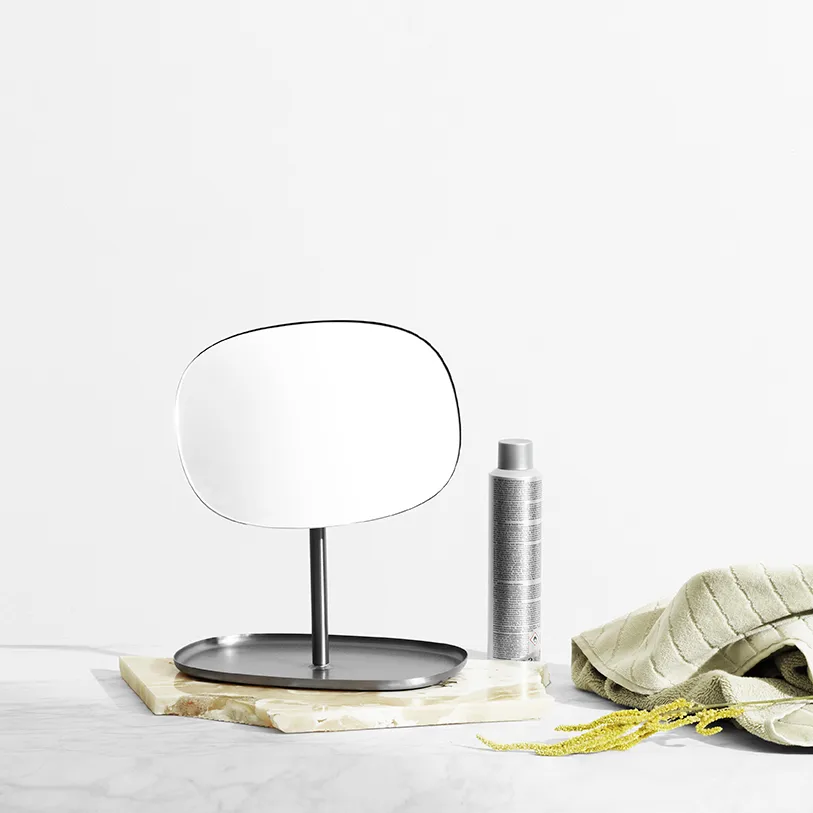 Specchio Flip, Acciaio opaco Normann Copenhagen