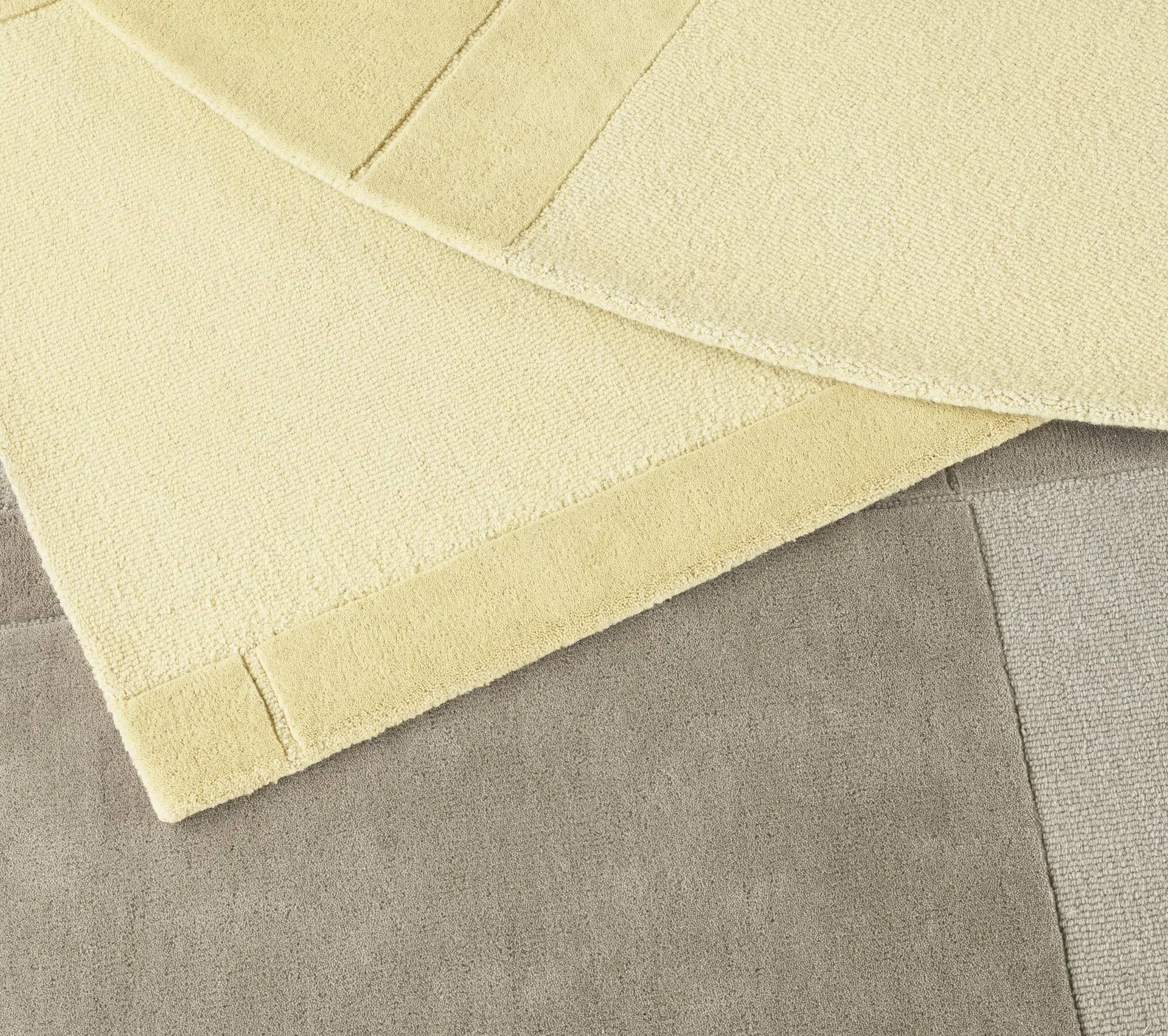 Tappeto in lana Level , Grigio caldo, 170x240 cm Normann Copenhagen
