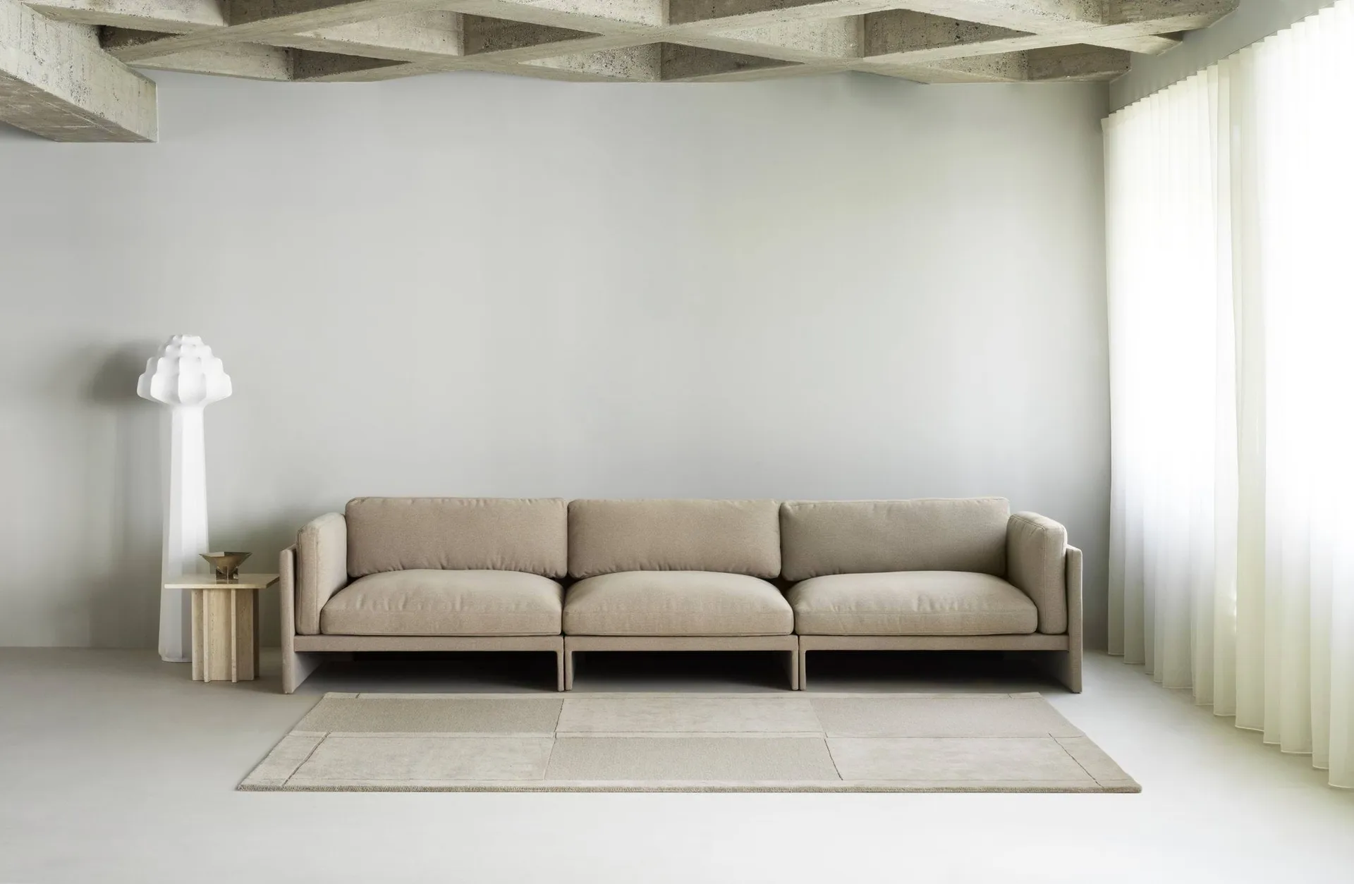 Tappeto in lana Level , Grigio caldo, 250x350 cm Normann Copenhagen