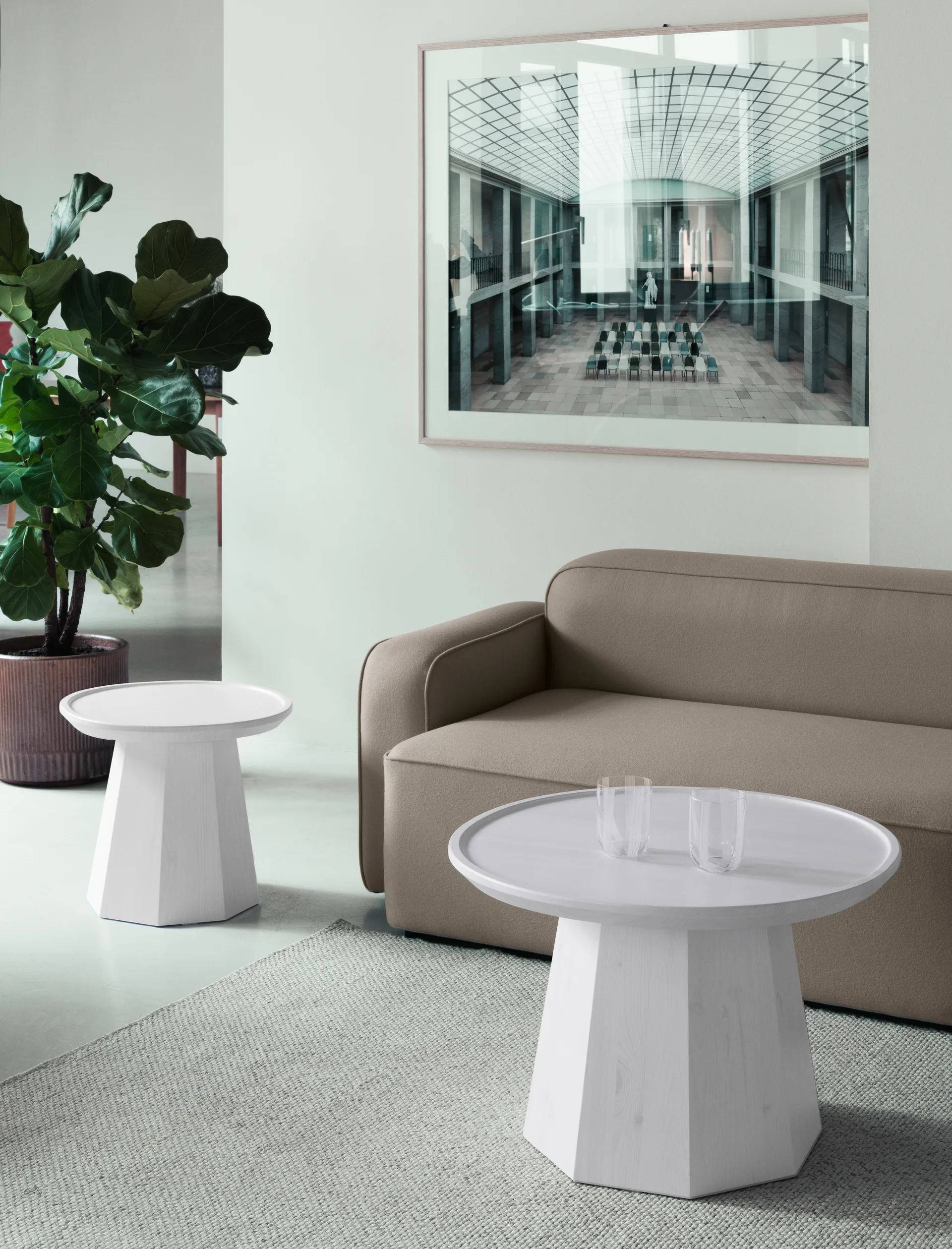 Tavolino Pine table small Ø 45 cm alt. 40,6 cm, Rosa Normann Copenhagen