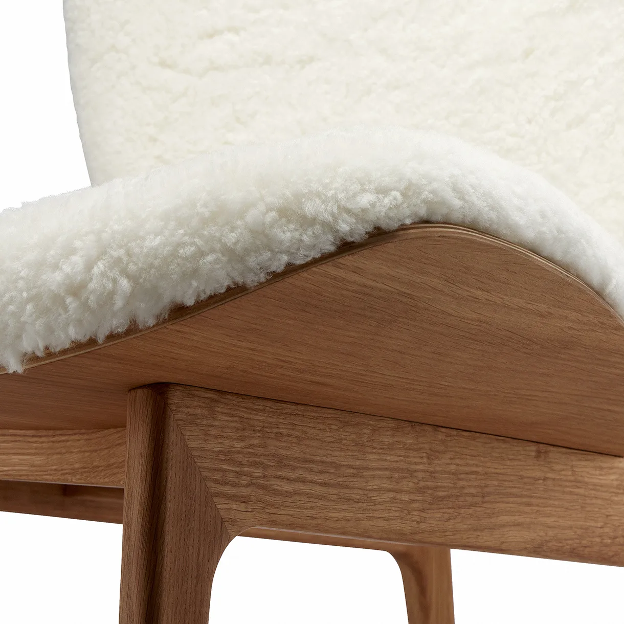 Poltroncina Elephant in pelle di pecora e rovere, Bianco sporco NORR11