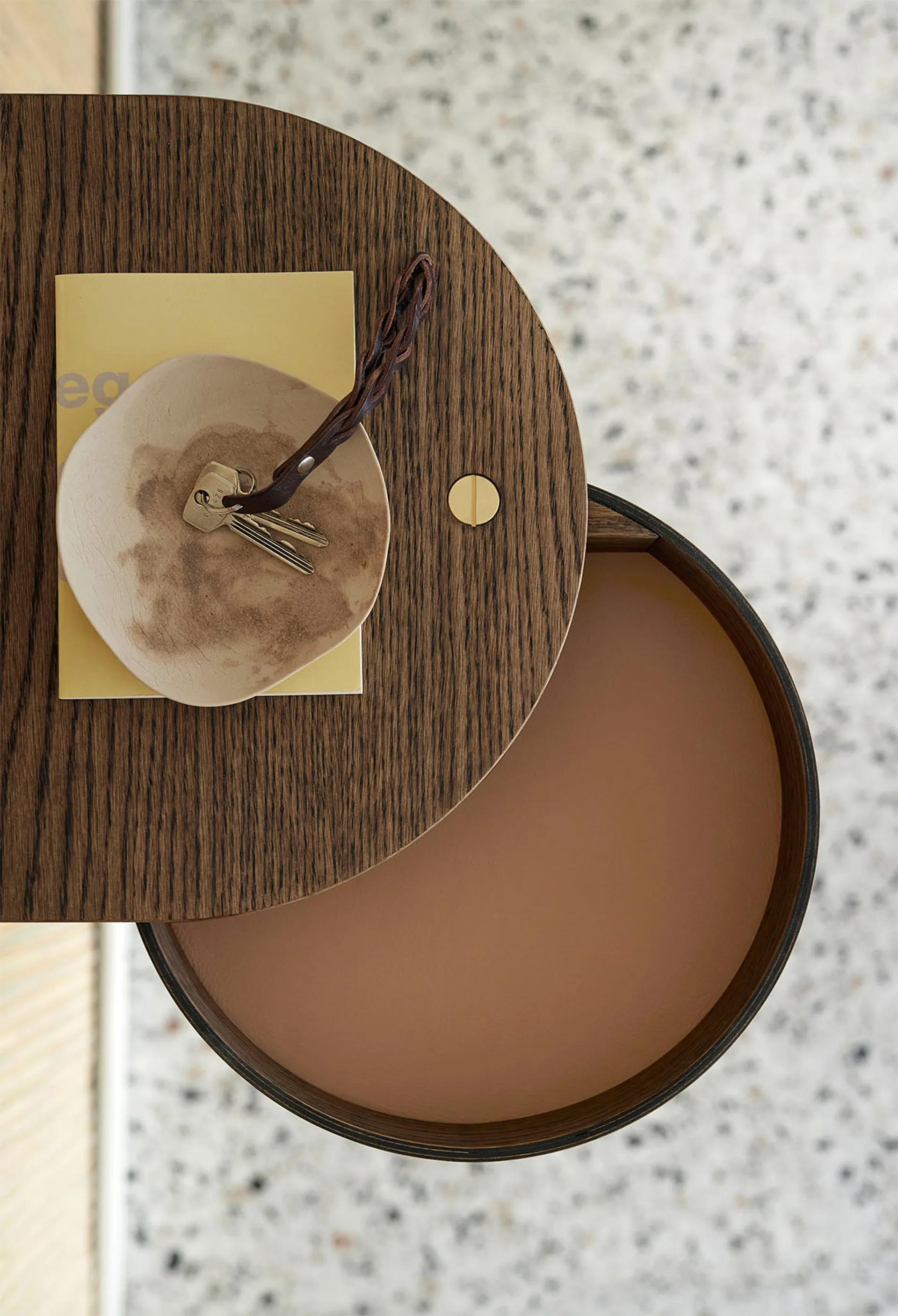 Comodino sospeso Valet piccolo, Rovere affumicato Northern