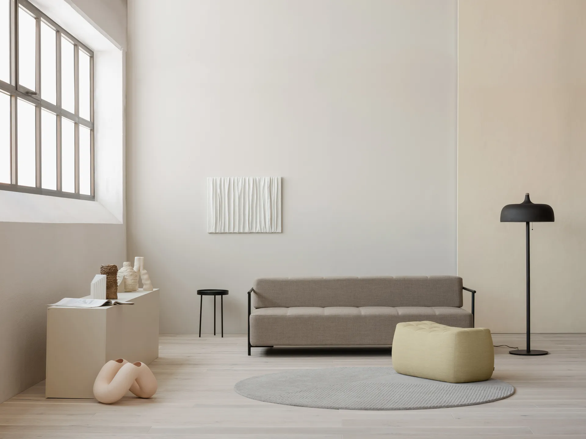 Lampada da terra Acorn, Nero opaco Northern