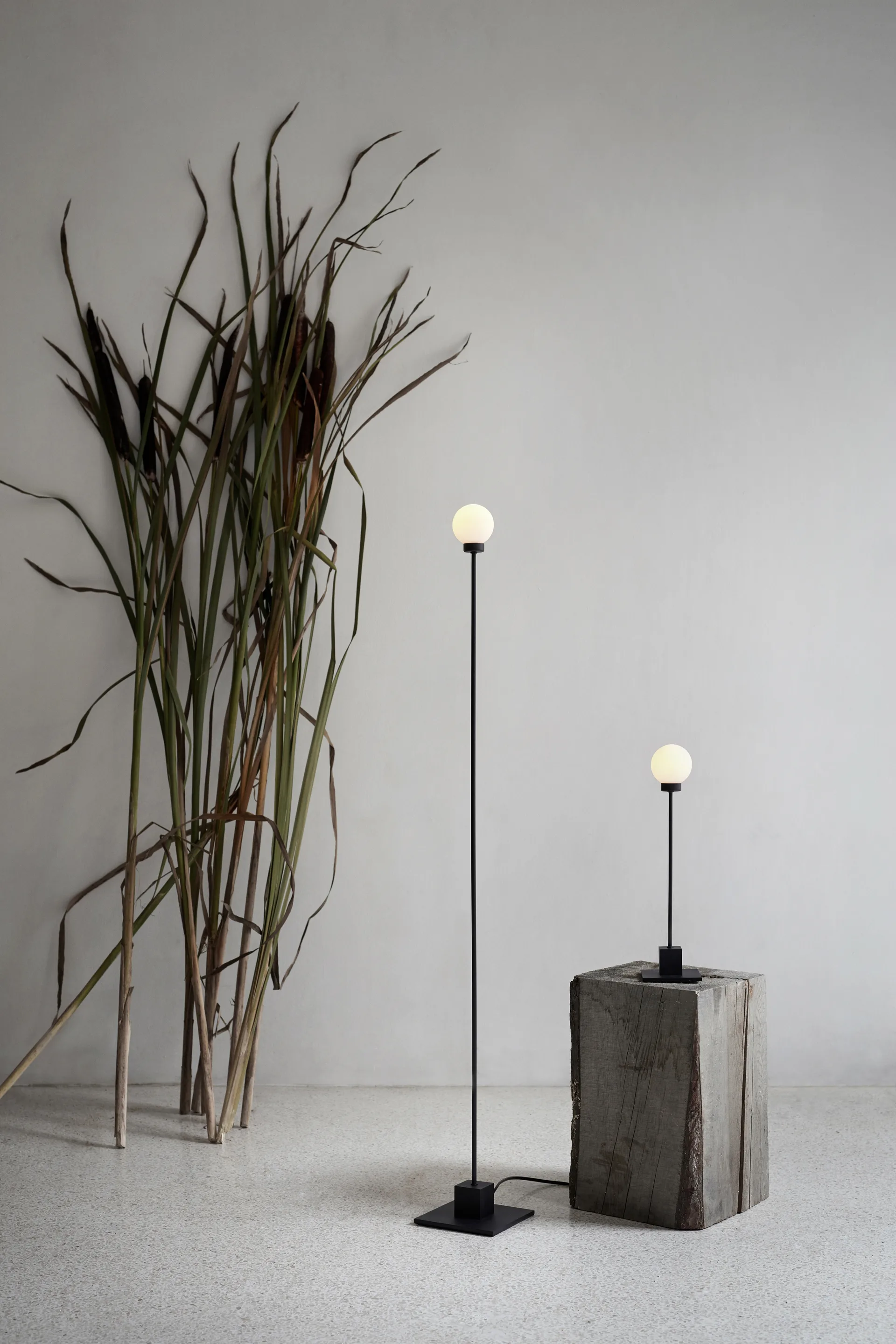 Lampada da terra Snowball 117 cm, Black Northern