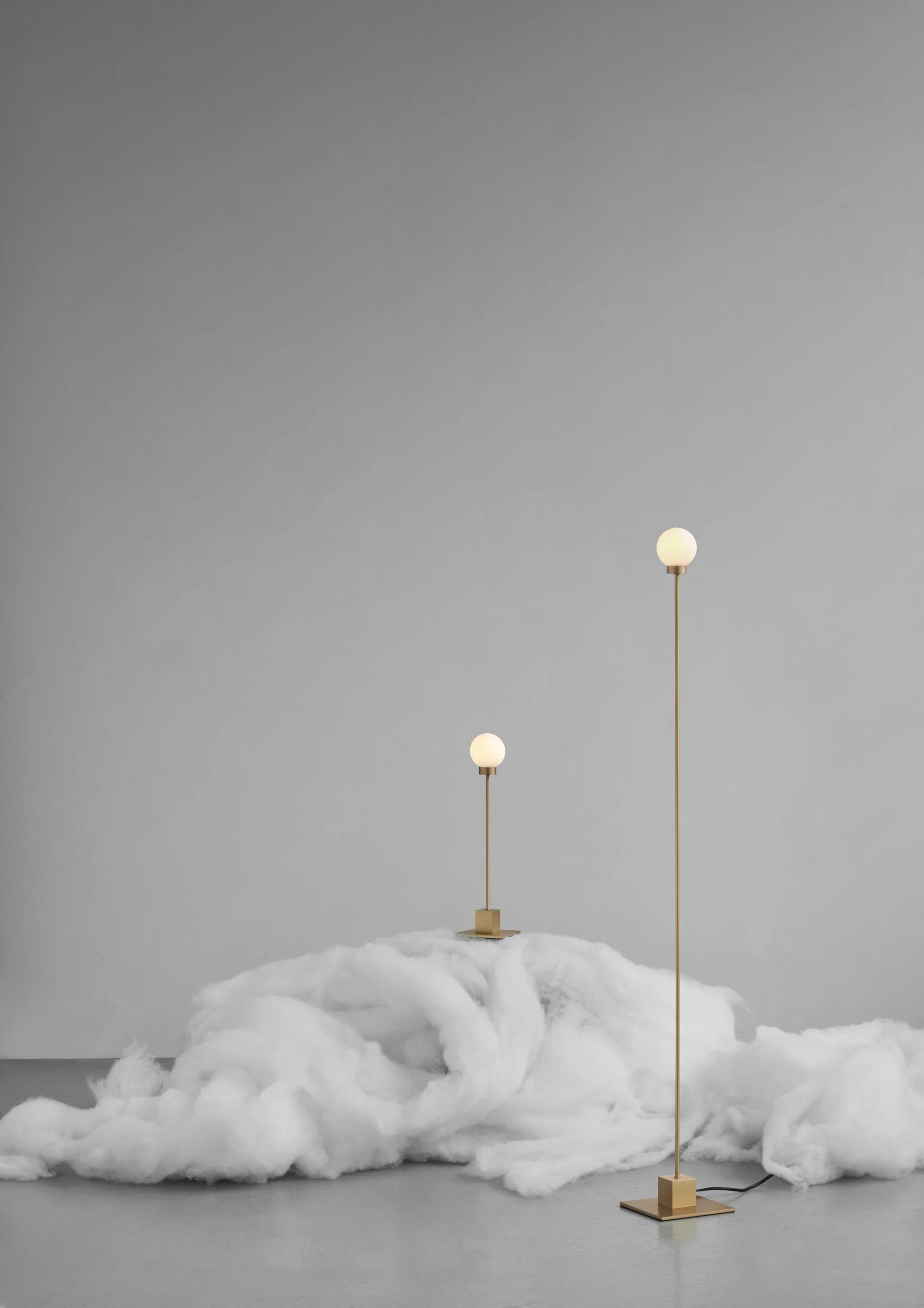 Lampada da terra Snowball 117 cm, Brass Northern