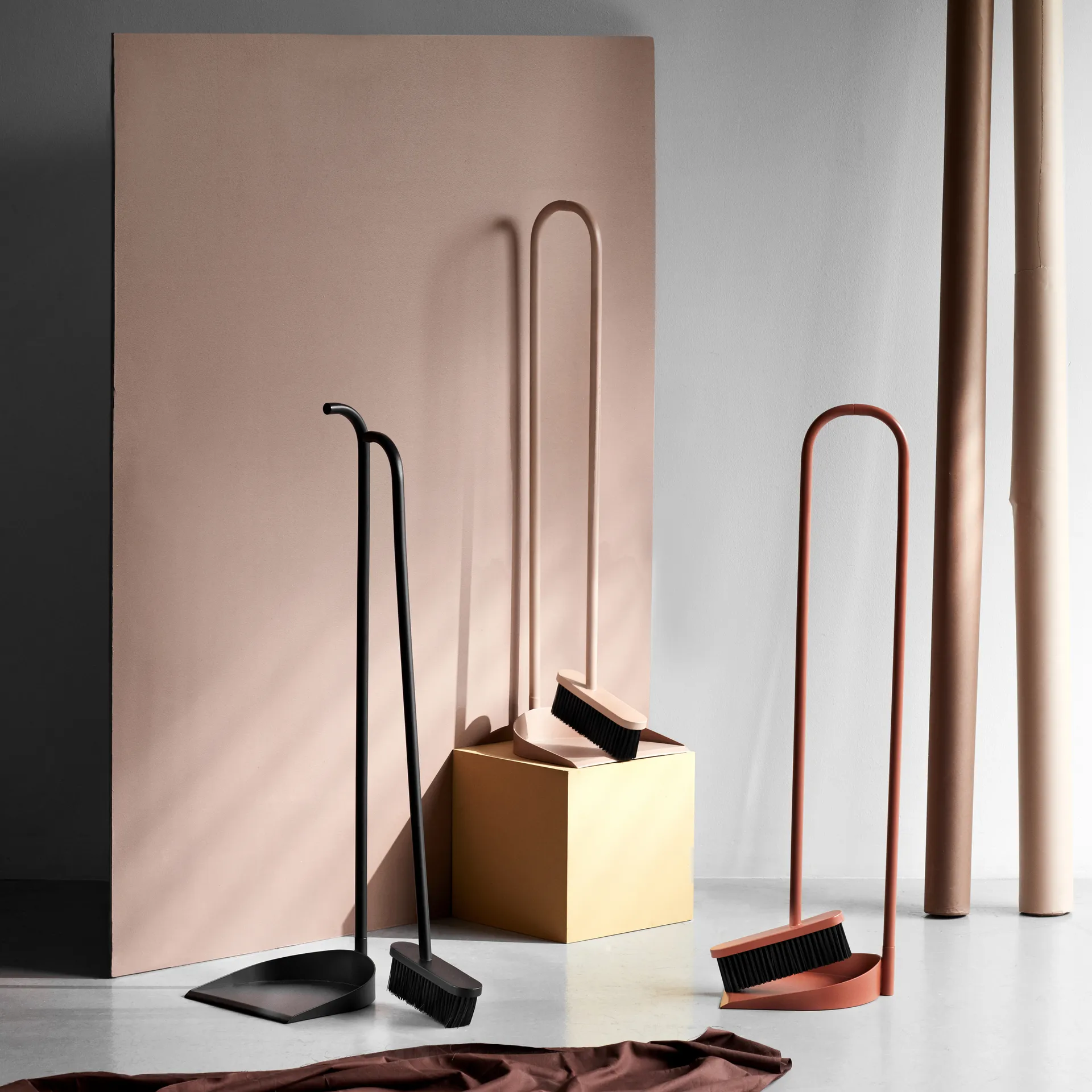 Scopa e paletta Cane, ruggine Northern