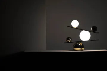 Lampada da tavolo Balance - Brass, v2 - Oblure