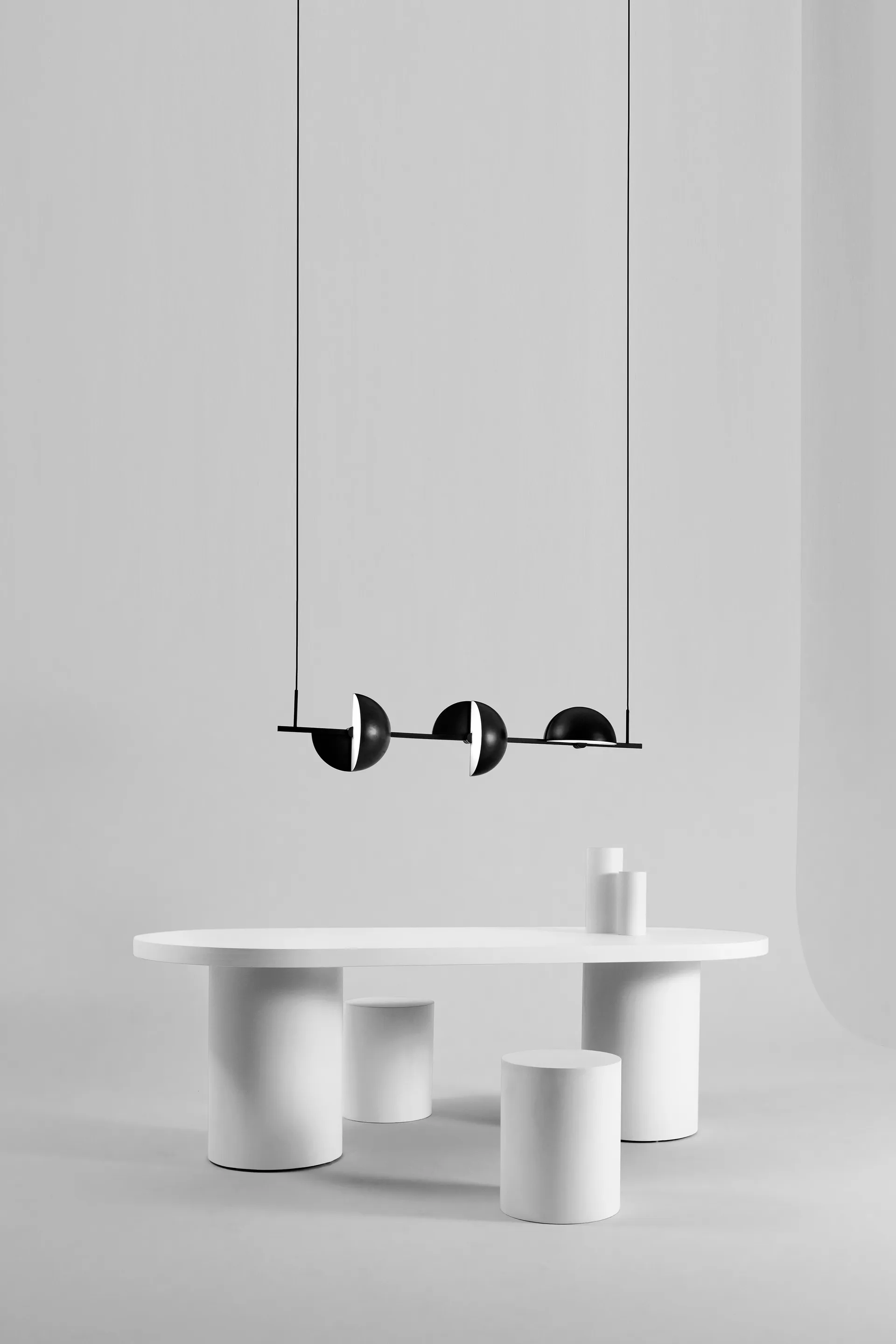Lampadario Trapeze triplette 140 cm, Nero Oblure