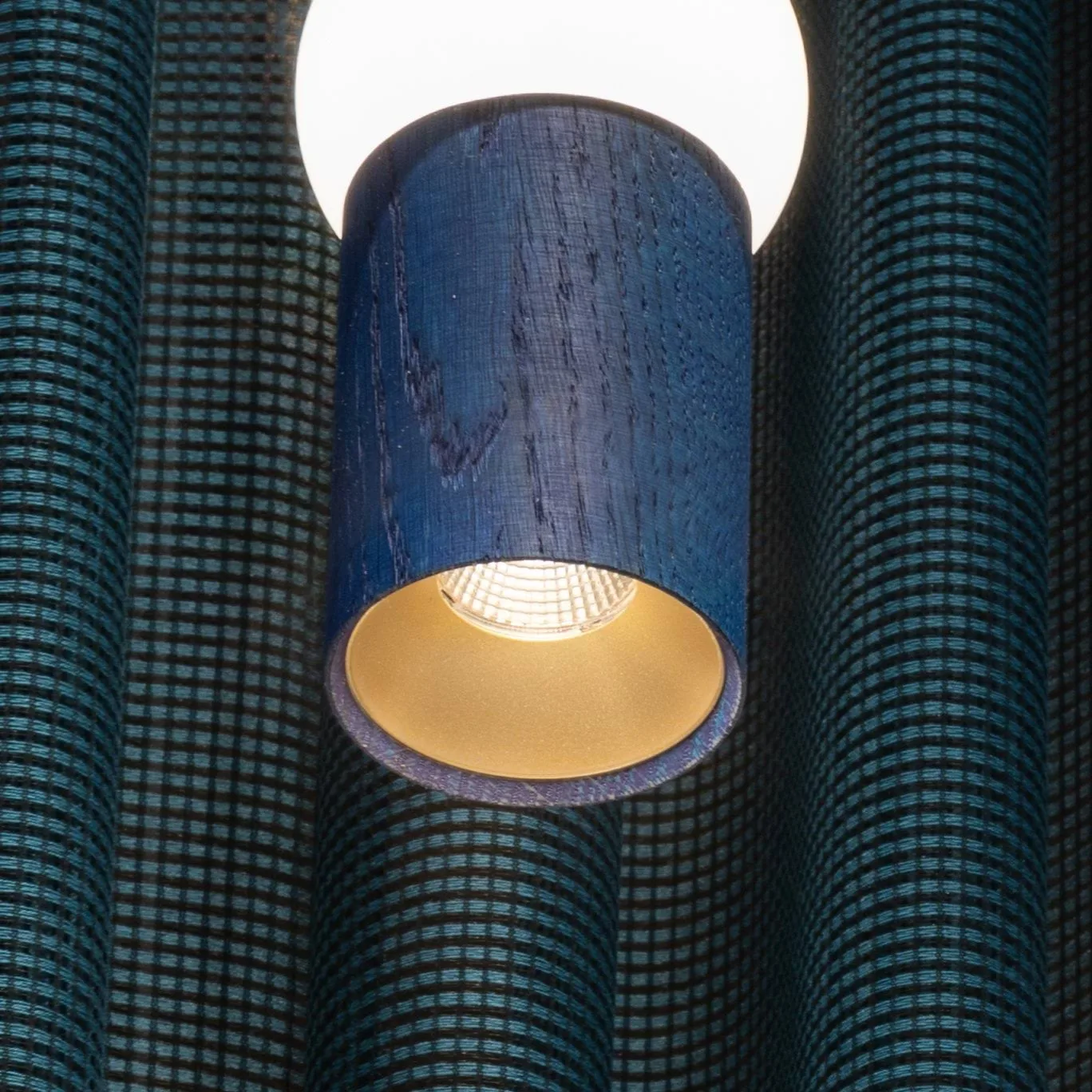 Lightbone lampada a sospensione, Small 24 cm, blue oak Oblure