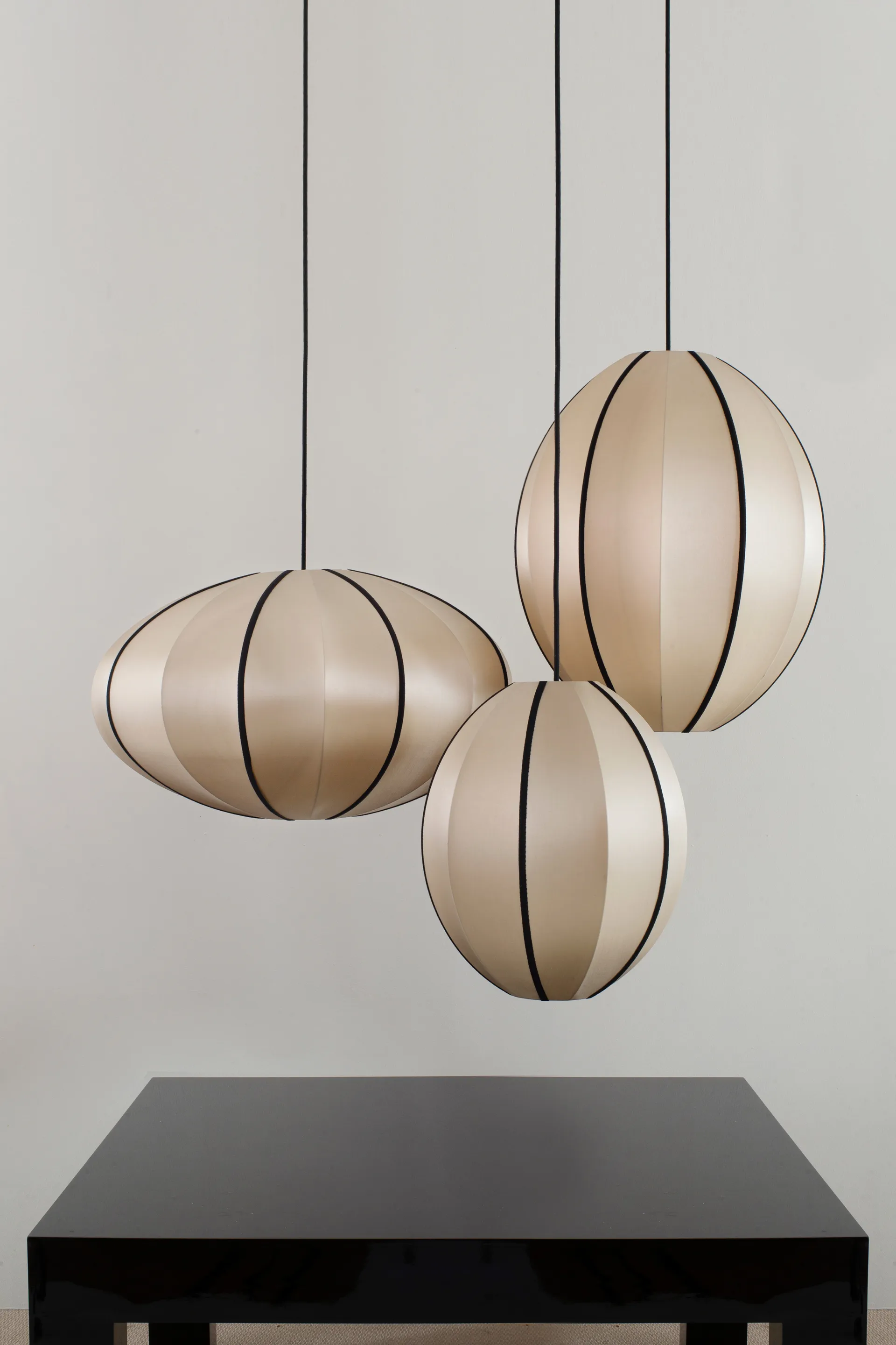 Paralume Indochina Classic Pumpkin, Kit-black Oi Soi Oi