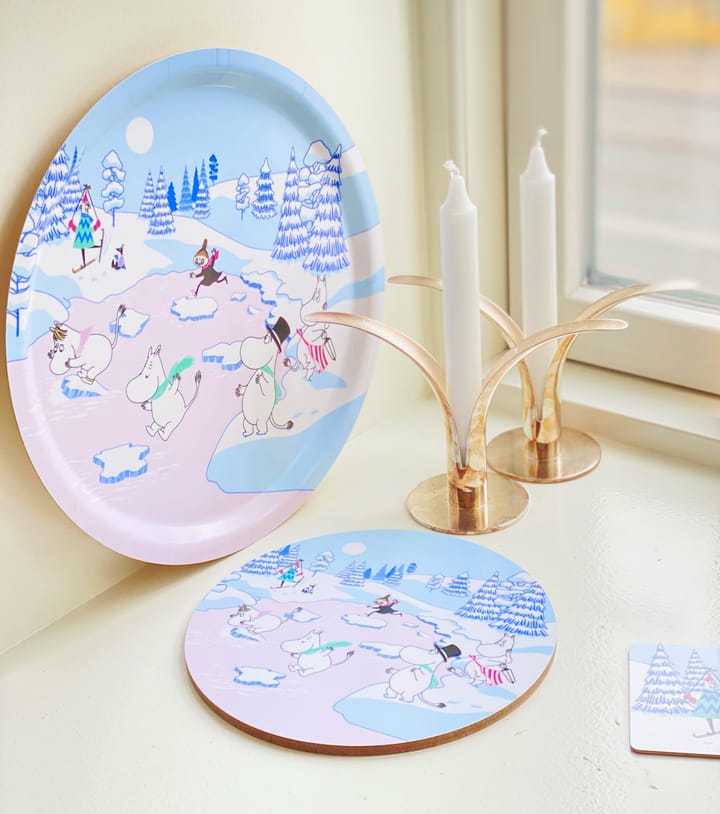 Sottopentola Moomin, inverno 2022, Ø 21 cm - Blu, bianco, rosa - Opto Design