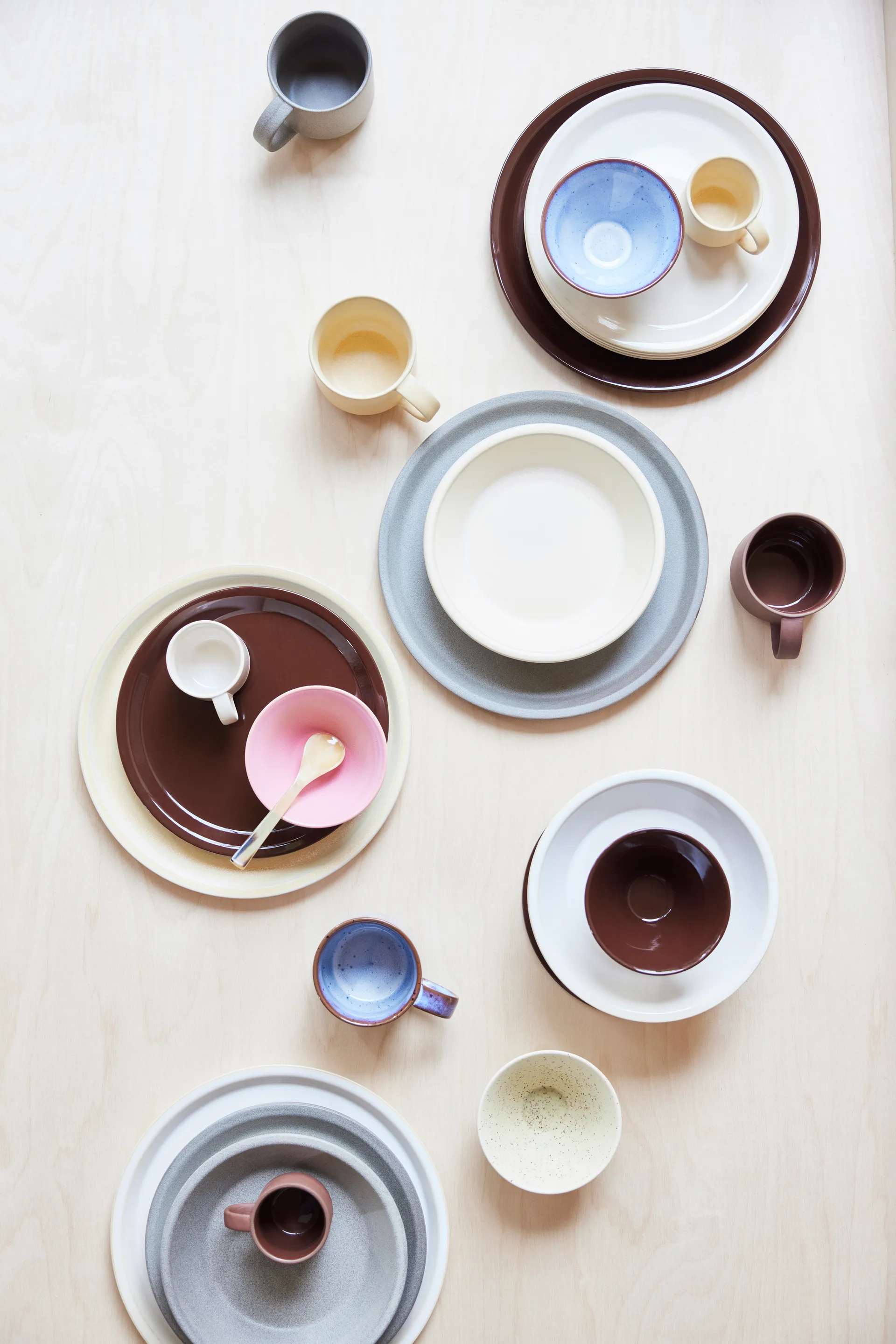 Piatto da tavola Yuka, Ø 22 cm, confezione da 2, Butter OYOY