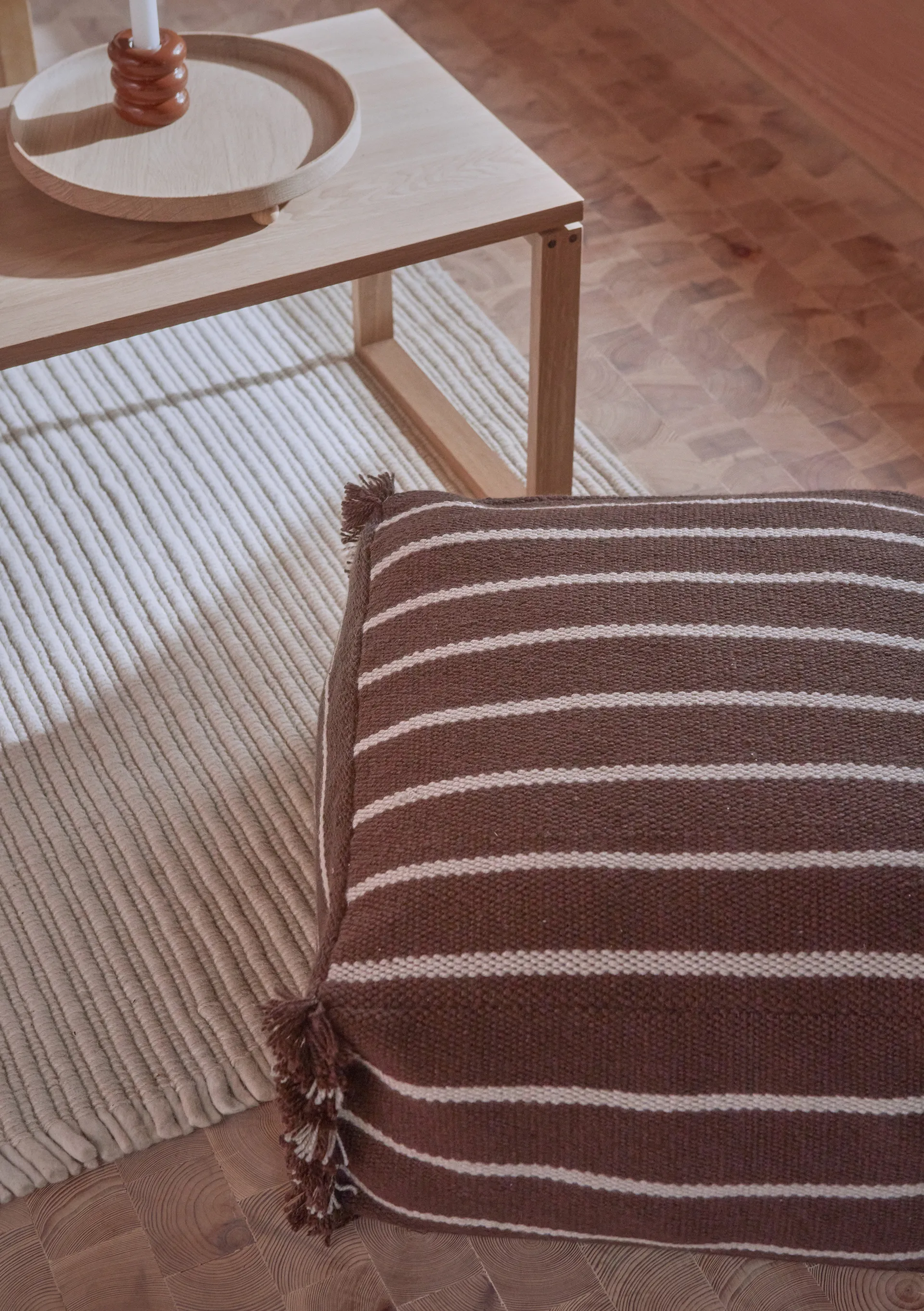 Pouf Lina 32x62 cm, Choc OYOY