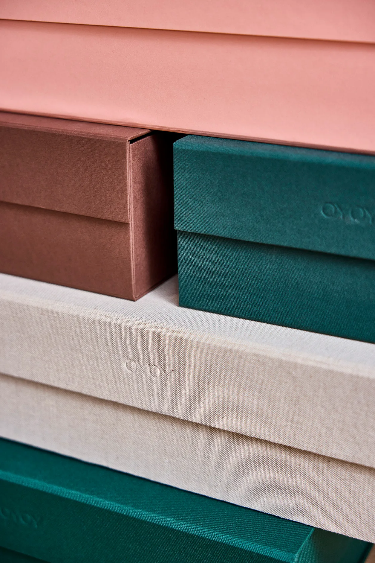 Scatola portaoggetti Hako A4, Corallo OYOY