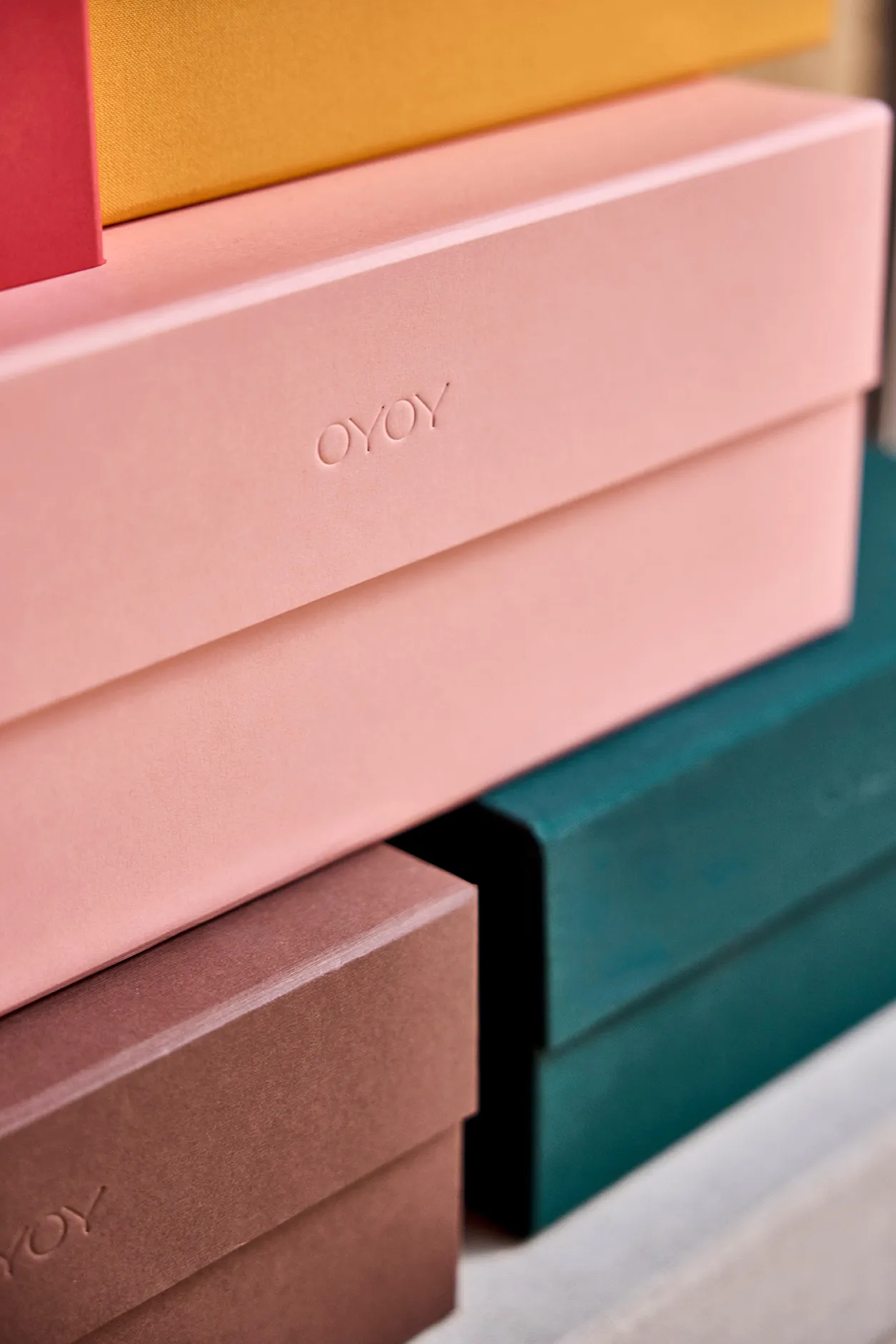 Scatola portaoggetti Hako A4, Corallo OYOY