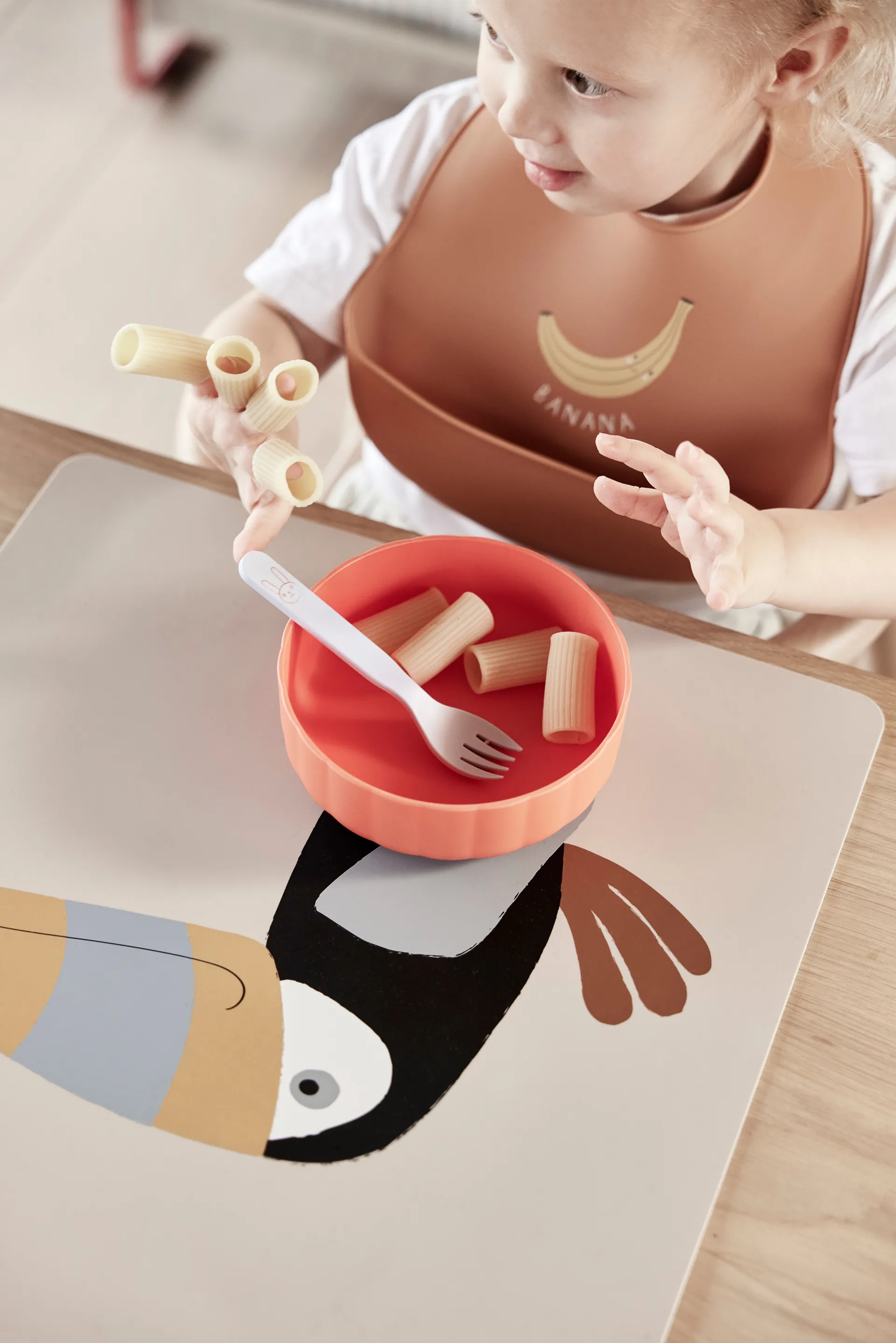 Tovaglietta da tavolo Tucano, Argilla OYOY