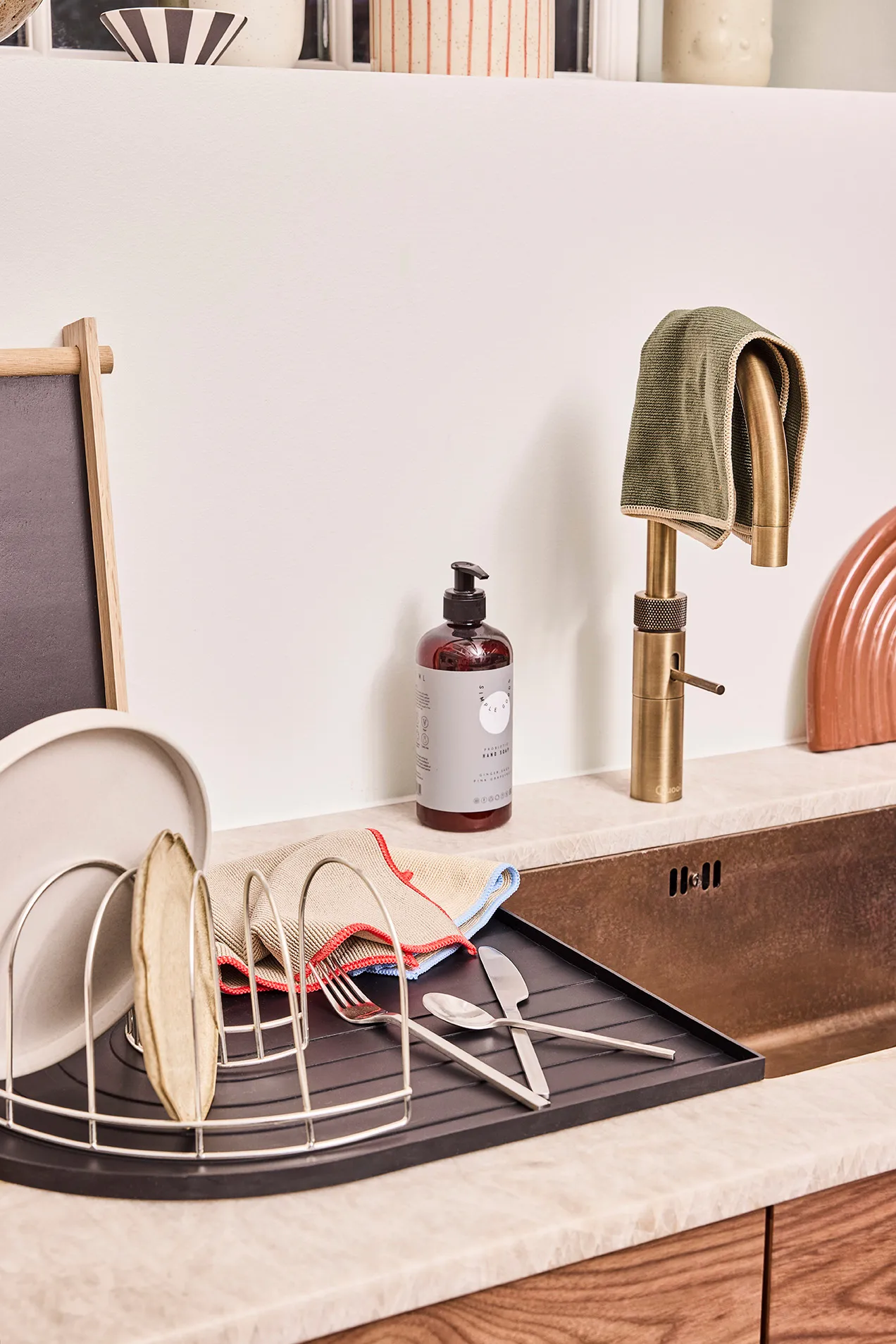 Vassoio piccolo Pieni 23,5x36,5 cm, Nero OYOY