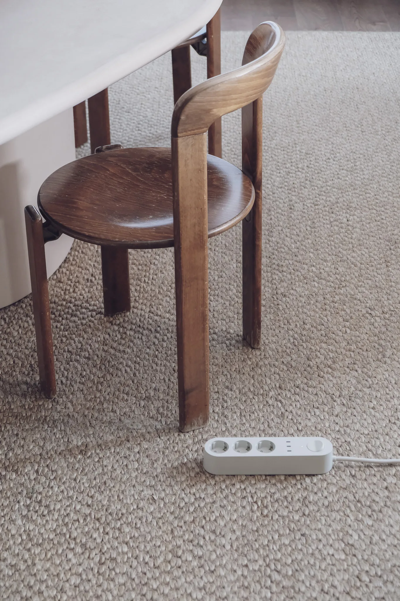 Alma Power Bar multipresa, Sandhamn beige Palette