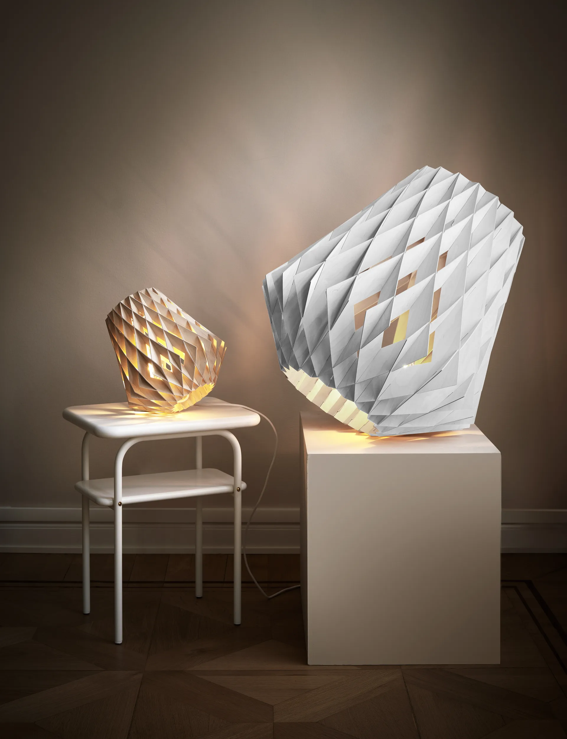 Lampada da pavimento Pilke Signature Ø 64 cm, Bianco Pilke