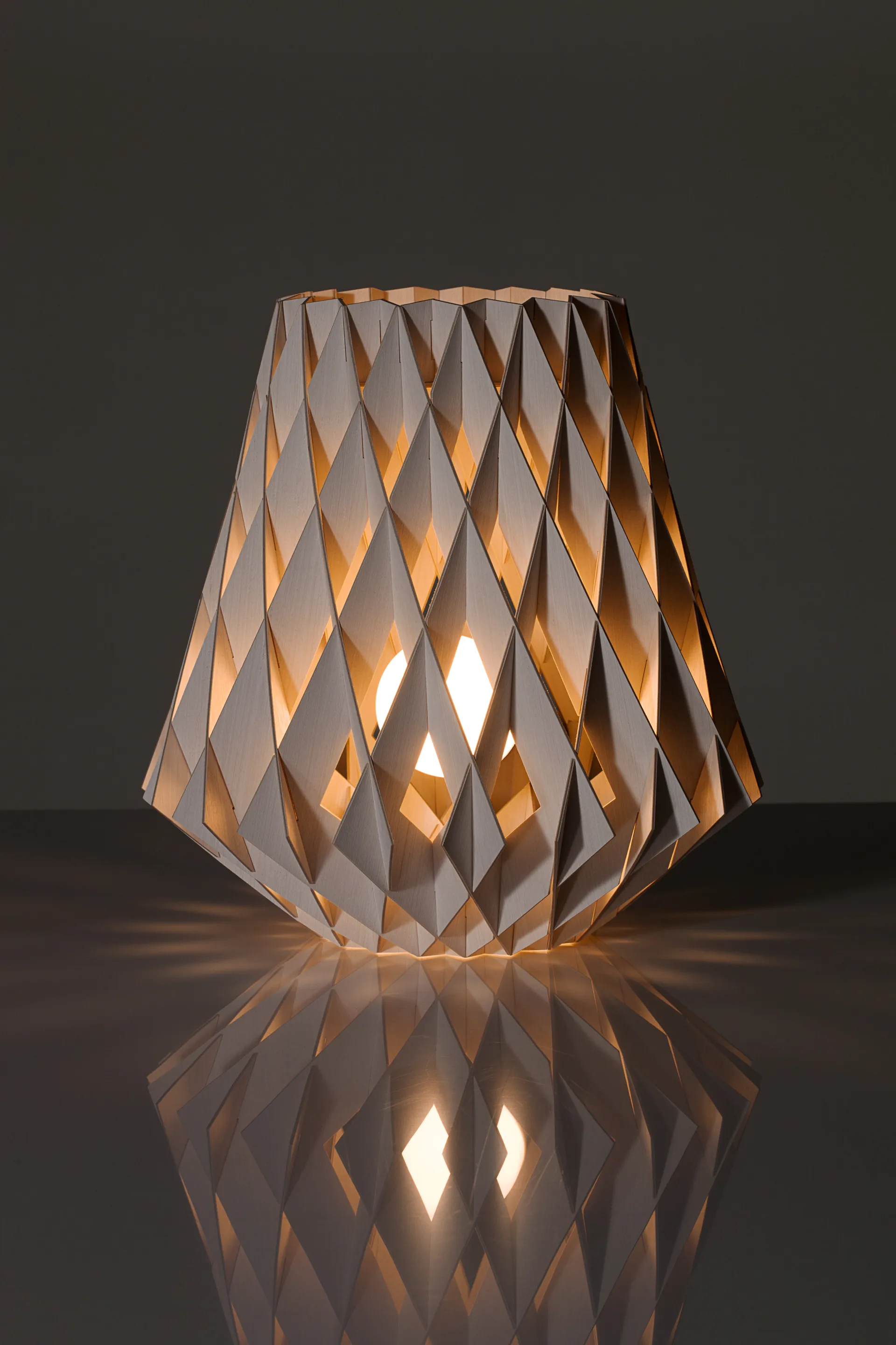 Lampada da tavolo Pilke Signature Ø 28 cm, Bianco Pilke