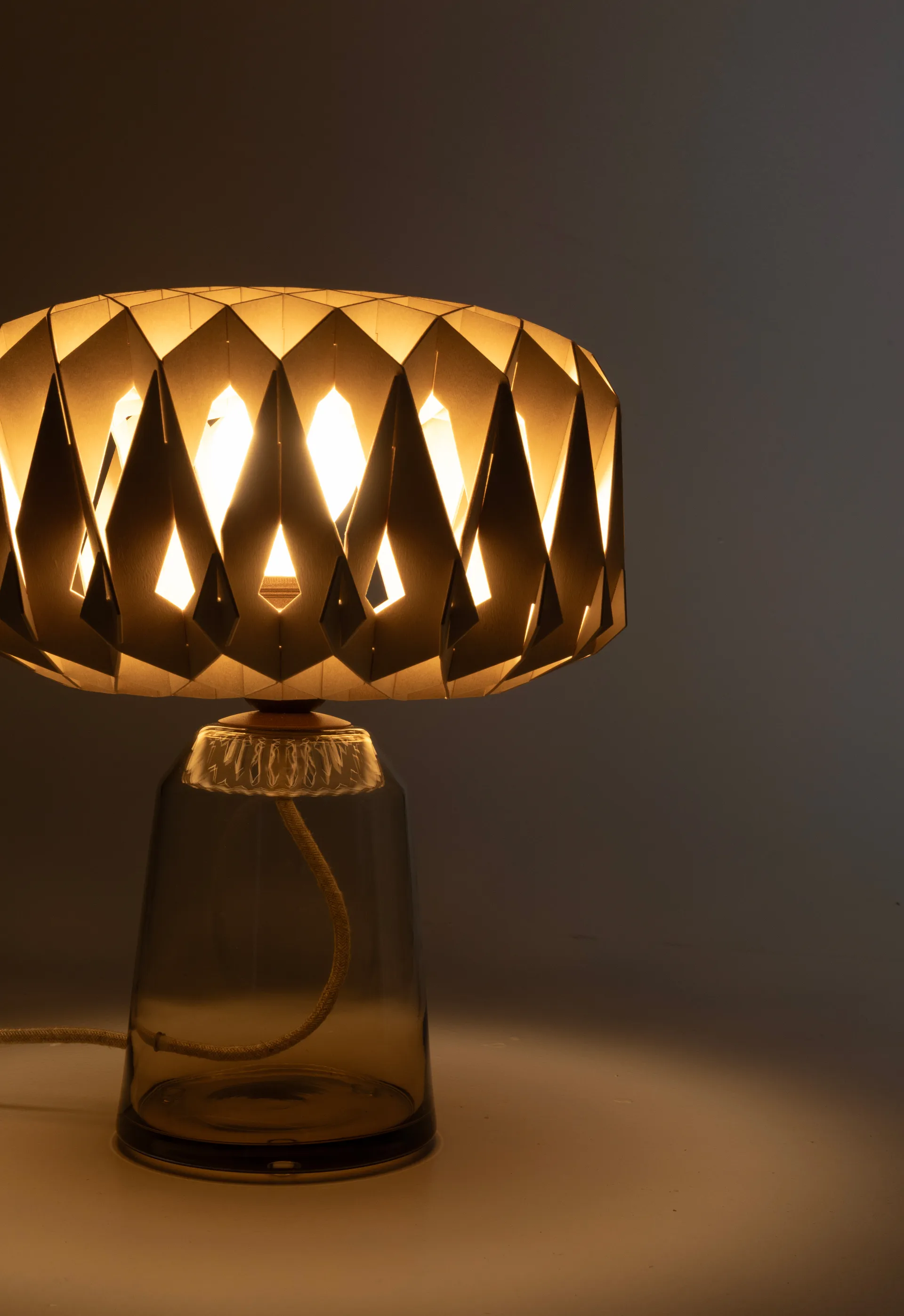 Signature 25 lampada da tavolo, Amber-betulla, Ø28x34 cm Pilke