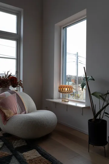 Signature 25 lampada da tavolo - Amber-betulla, Ø28x34 cm - Pilke