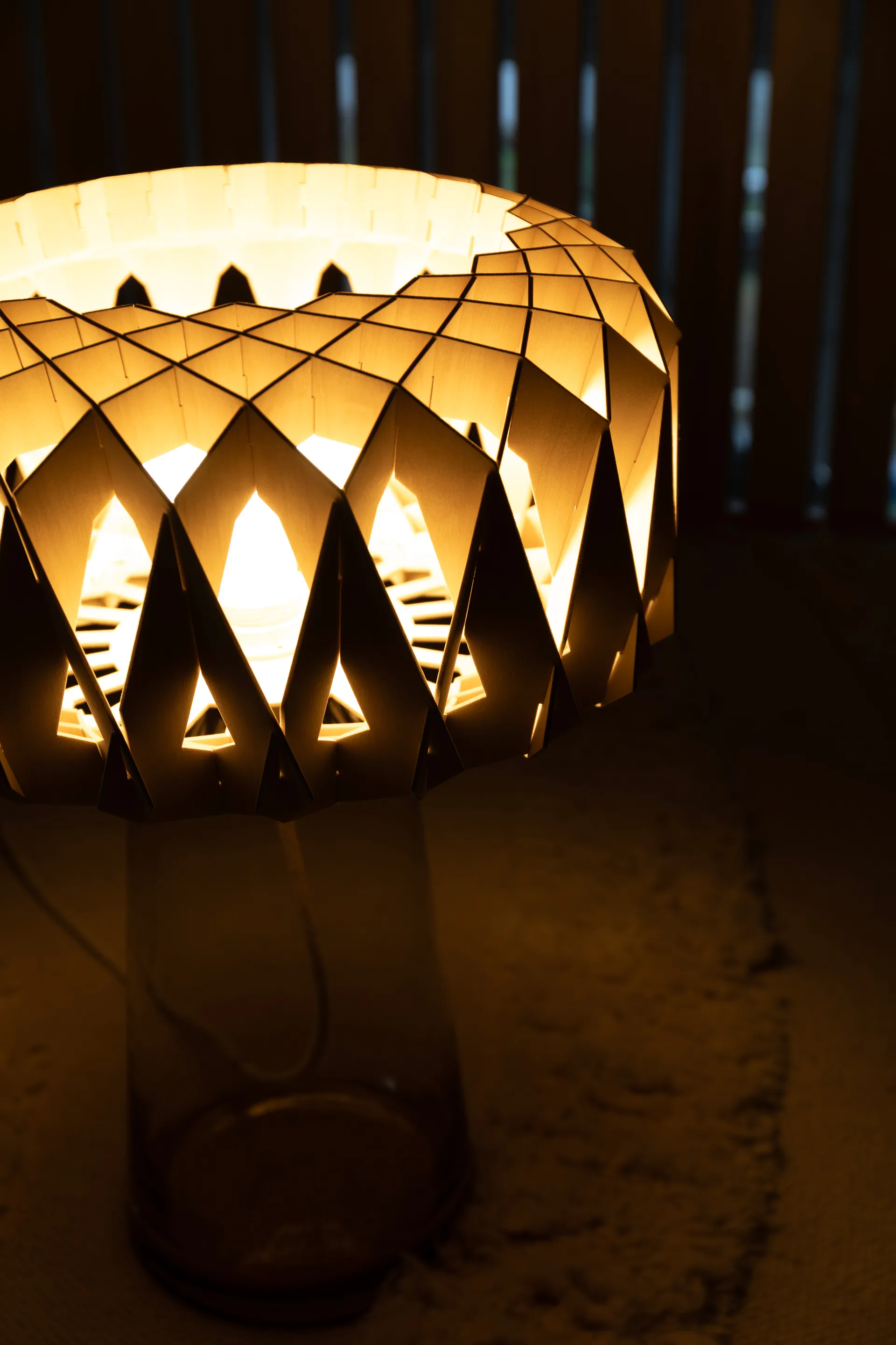 Signature 35 lampada da tavolo, Ambra-betulla, Ø36,5x53 cm Pilke