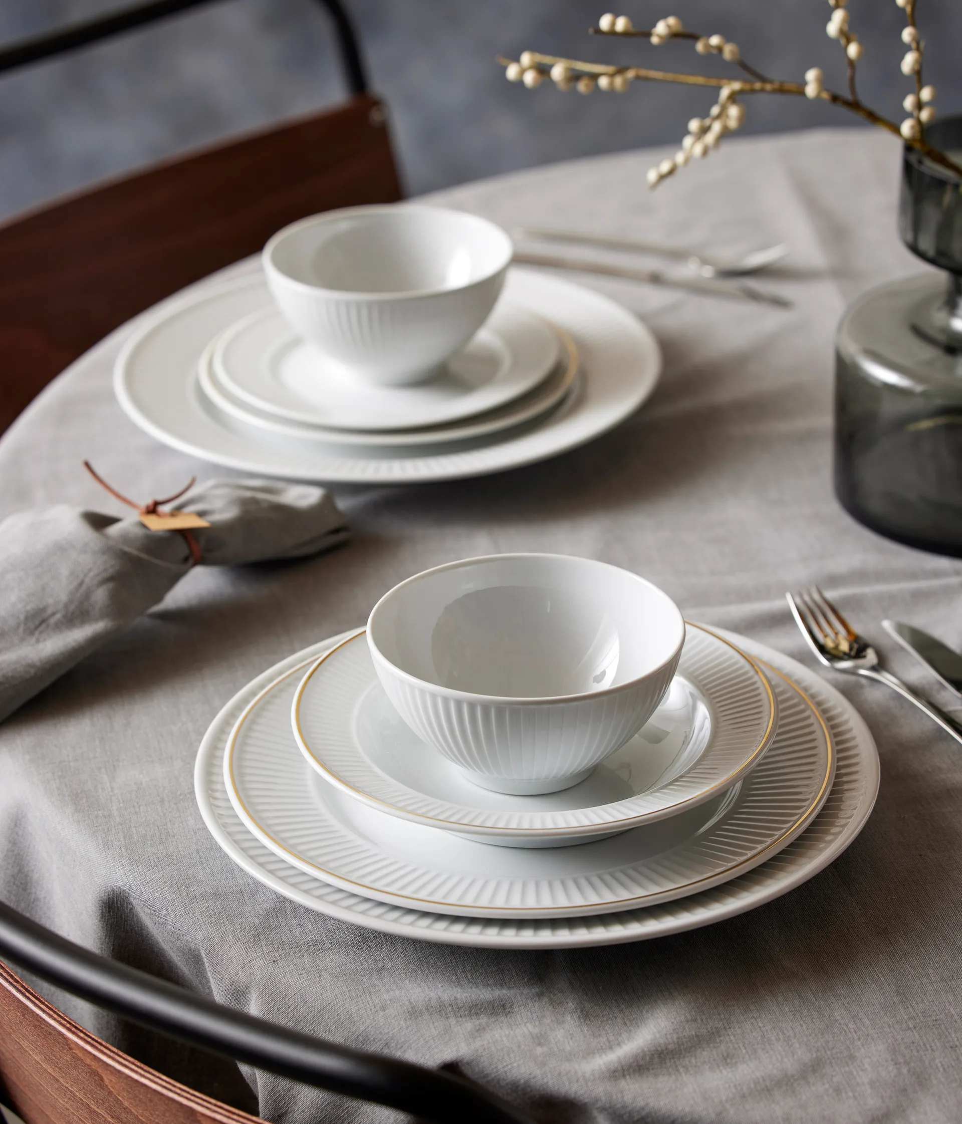 Piatto fondo plissettato con bordo dorato, Ø 22 cm, Bianco Pillivuyt