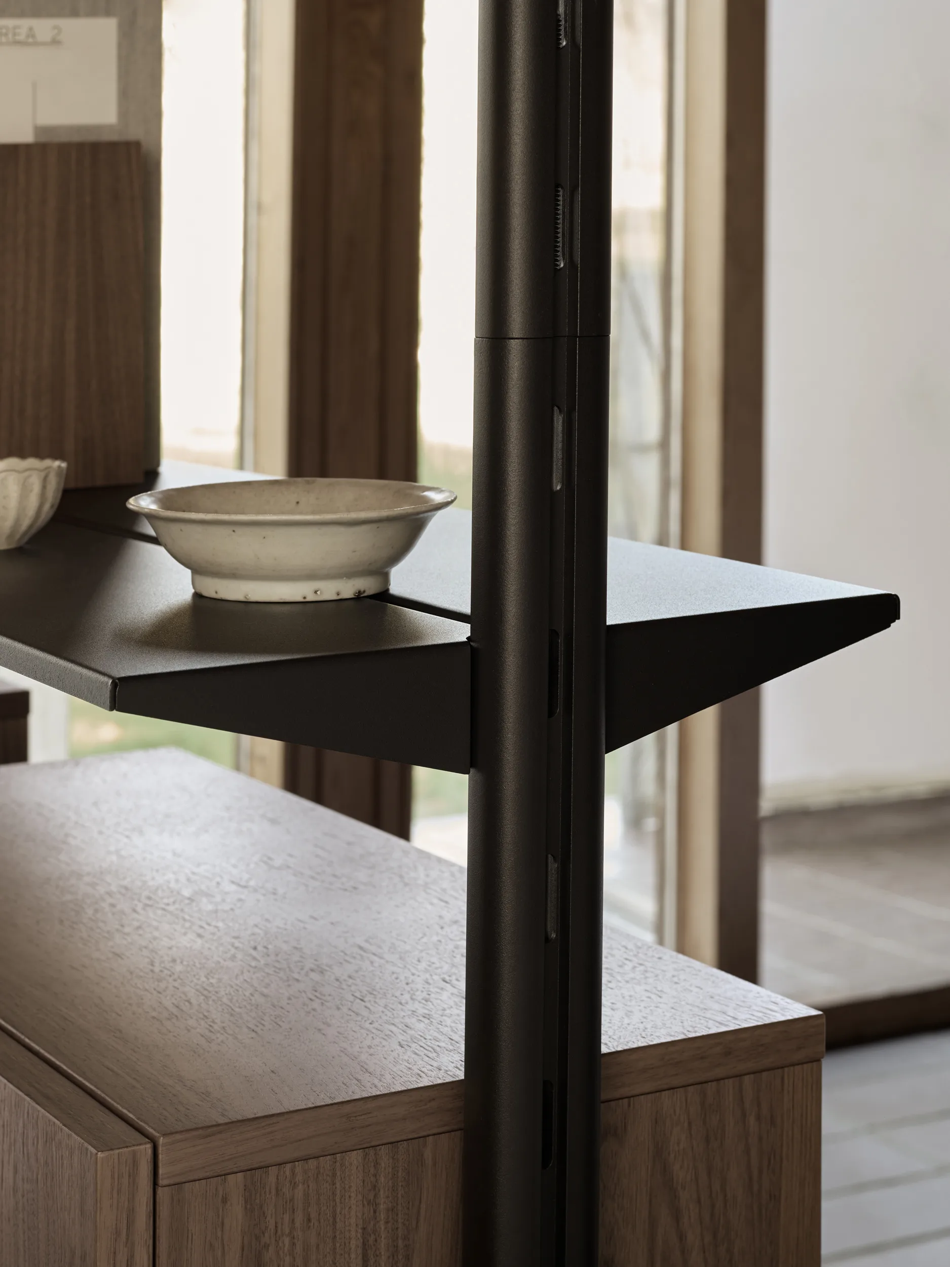 Pira G2 sistema di scaffalature F C A Black/Walnut 256-264 cm Pira