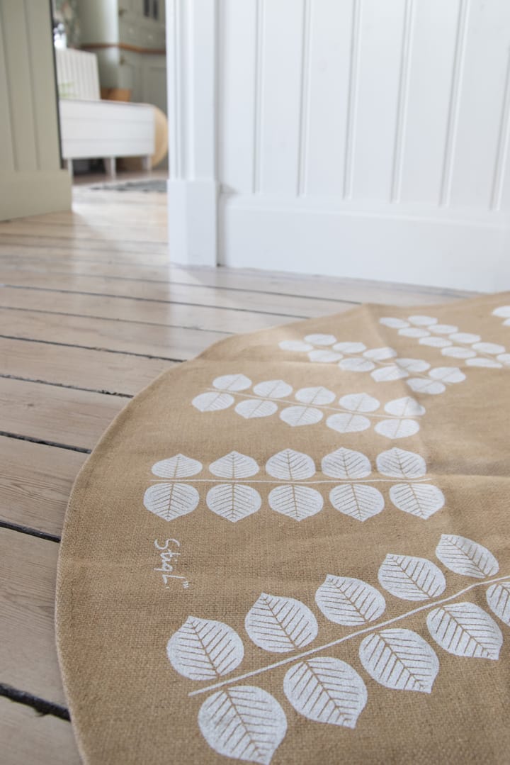 Tappeto albero di Natale Stig L Berså Ø 110 cm, Colore naturale, bianco Pluto Design