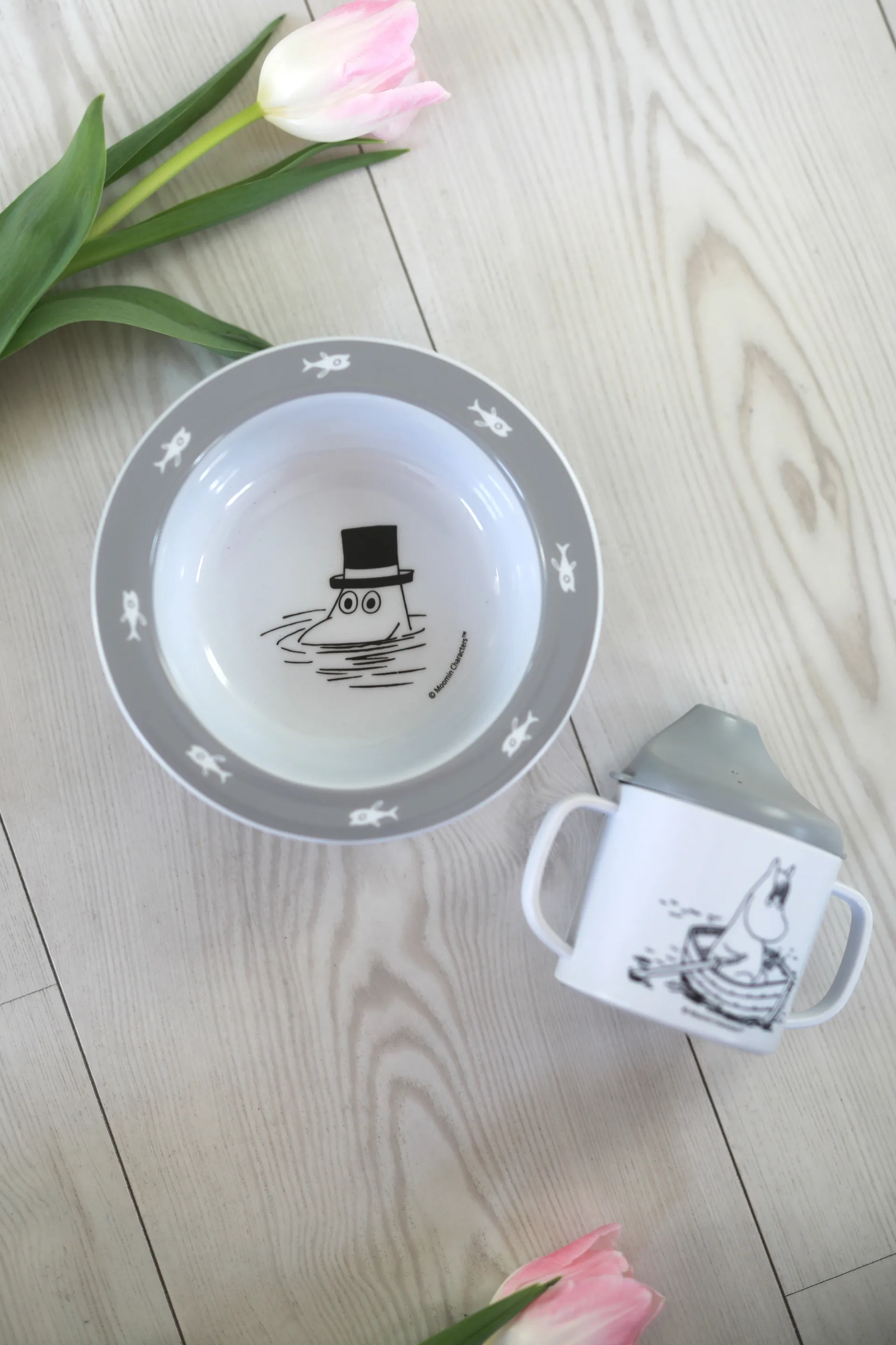 Tazza con beccuccio & piatto a ventosa Mumin Acqua & Bagno, Grigio Rätt Start