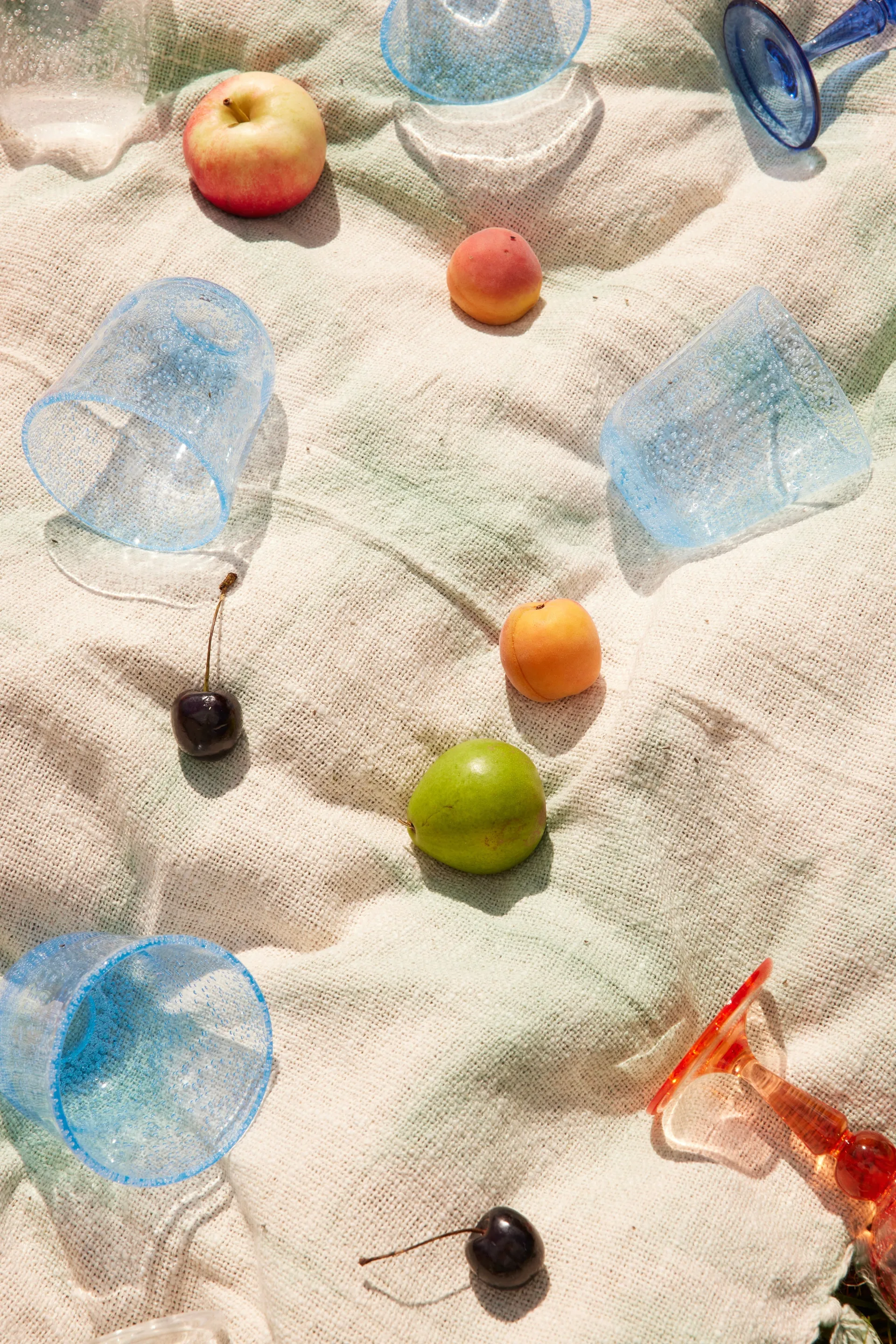 Bicchiere Tumbler design a bolle in acrilico Rice 41 cl, Menta RICE