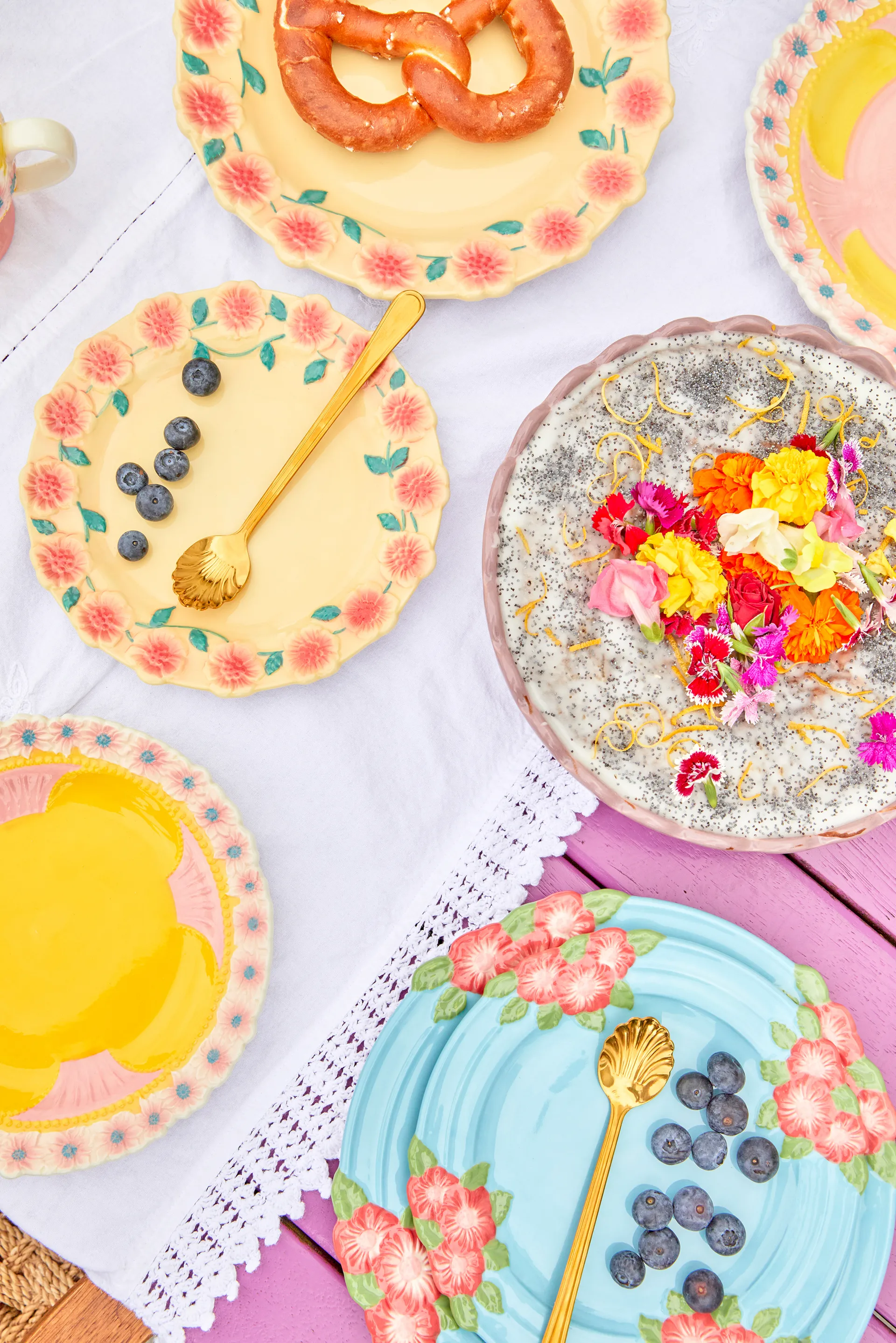 Piatto in ceramica Embossed Flower Ø 25,5 cm Rice, Menta RICE