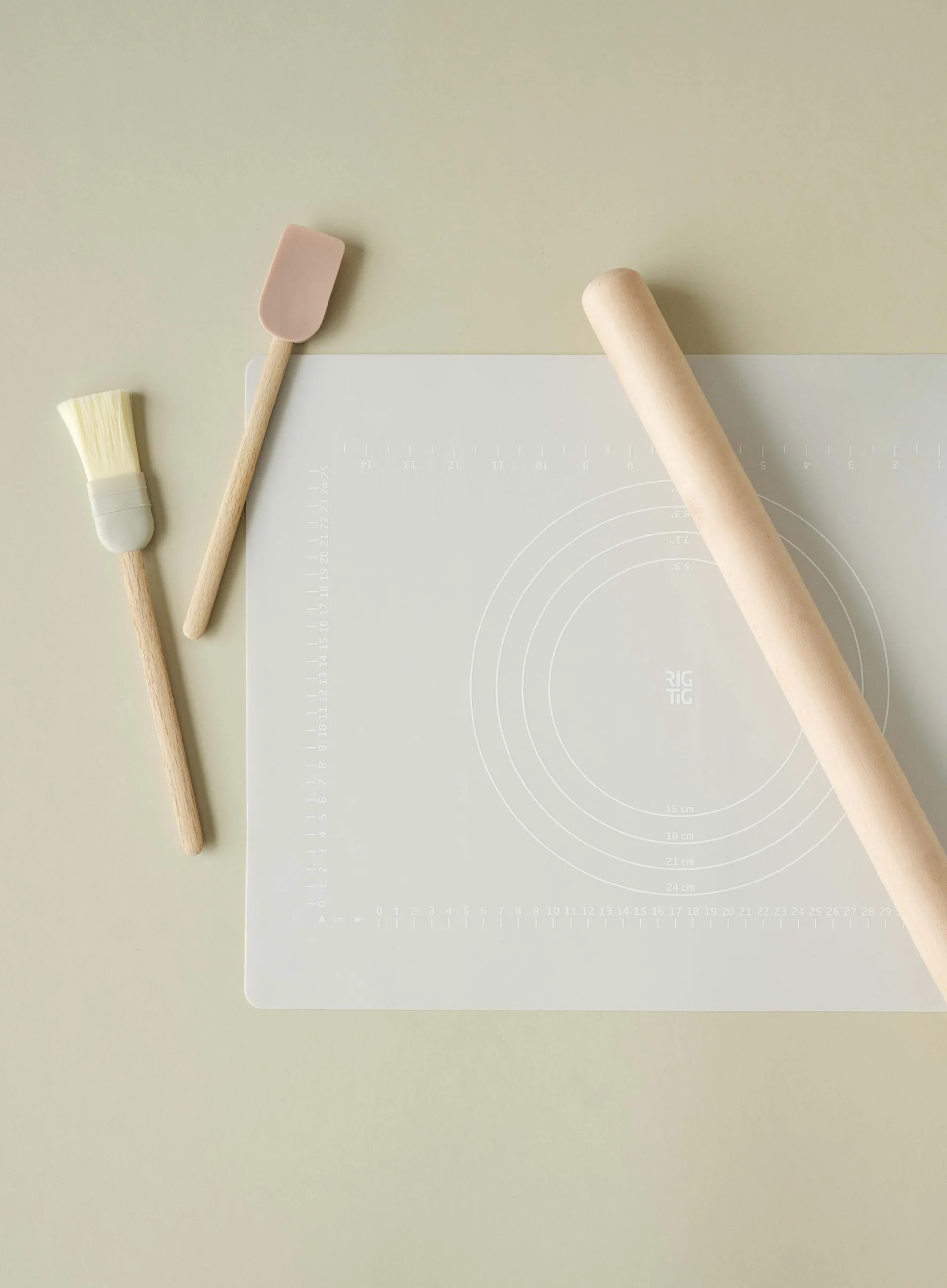 Mattarello e foglio da forno BAKE-IT , Grigio chiaro RIG-TIG