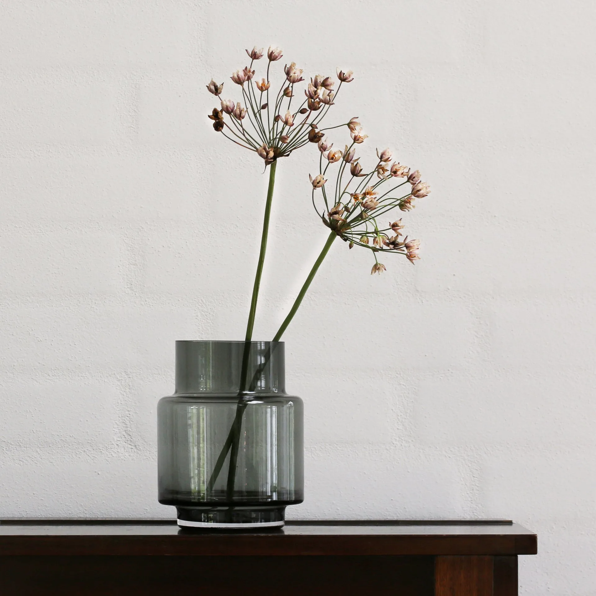 Vaso Hurricane nr. 53, smoked grey Ro Collection