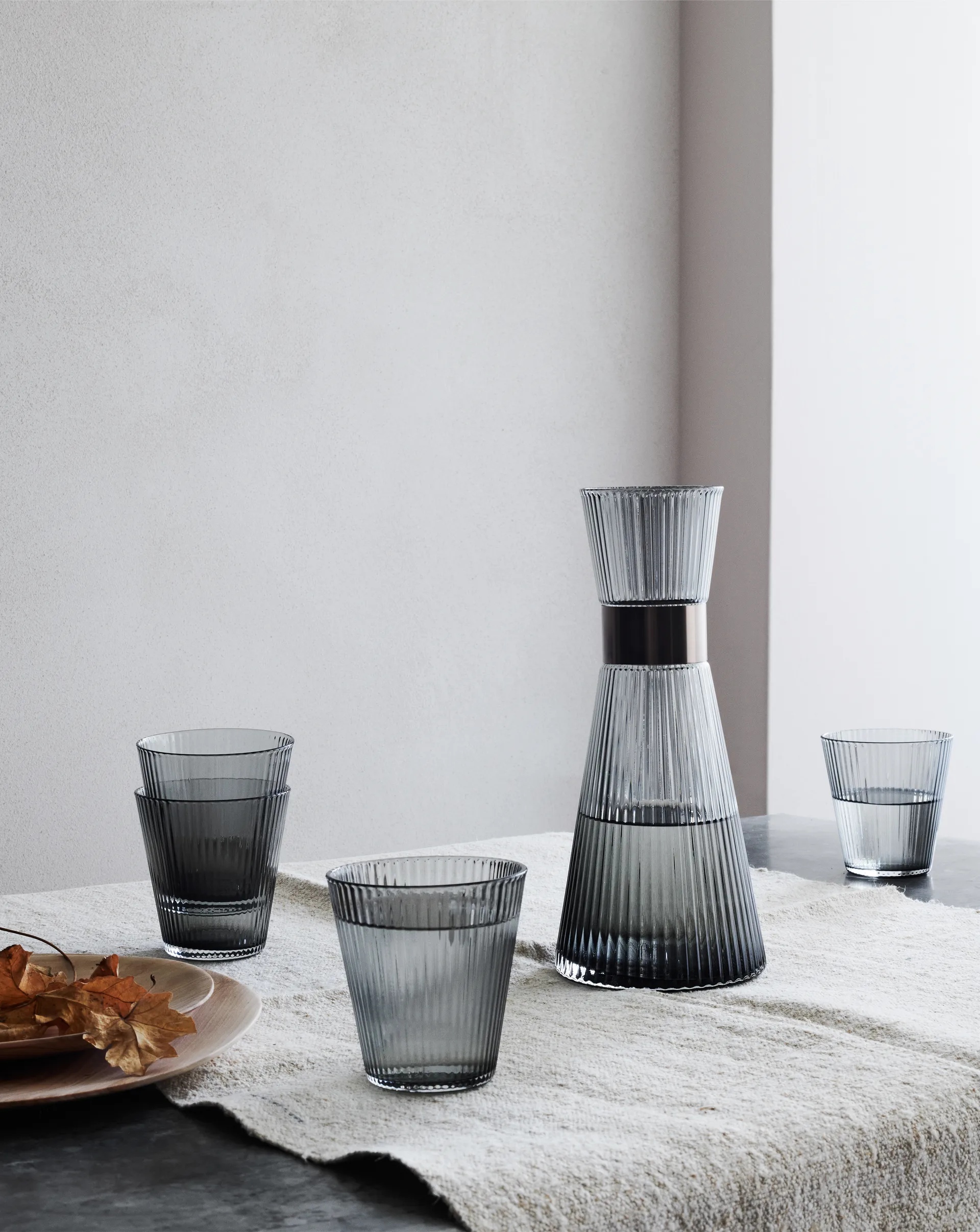 Caraffa per acqua Grand Cru 1 L, Smoke Rosendahl