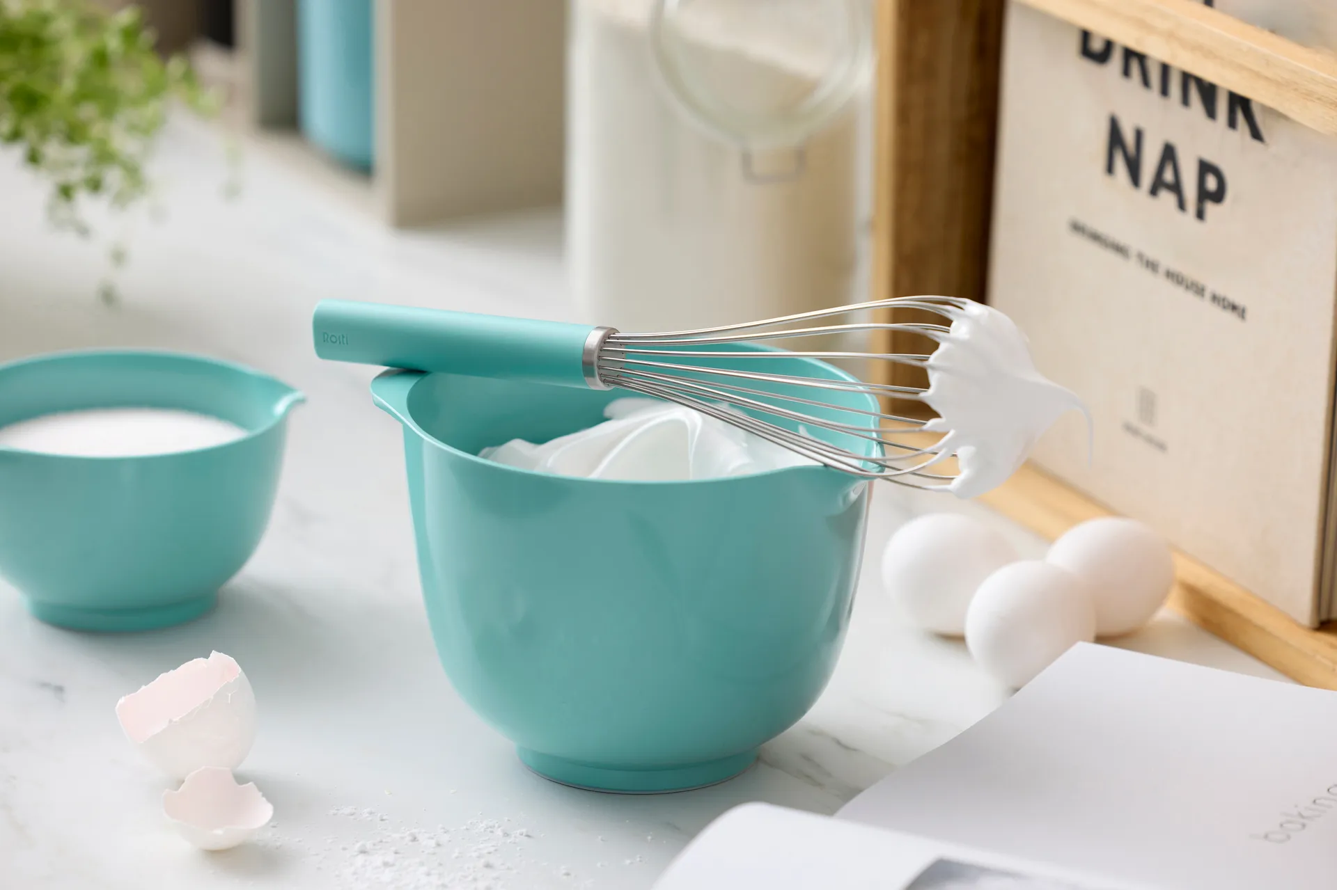 Frusta a palloncino Emma in acciaio 27 cm, Nordic green Rosti