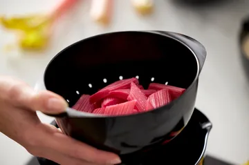 Margrethe scolapasta per ciotola 1,5 L - Black - Rosti