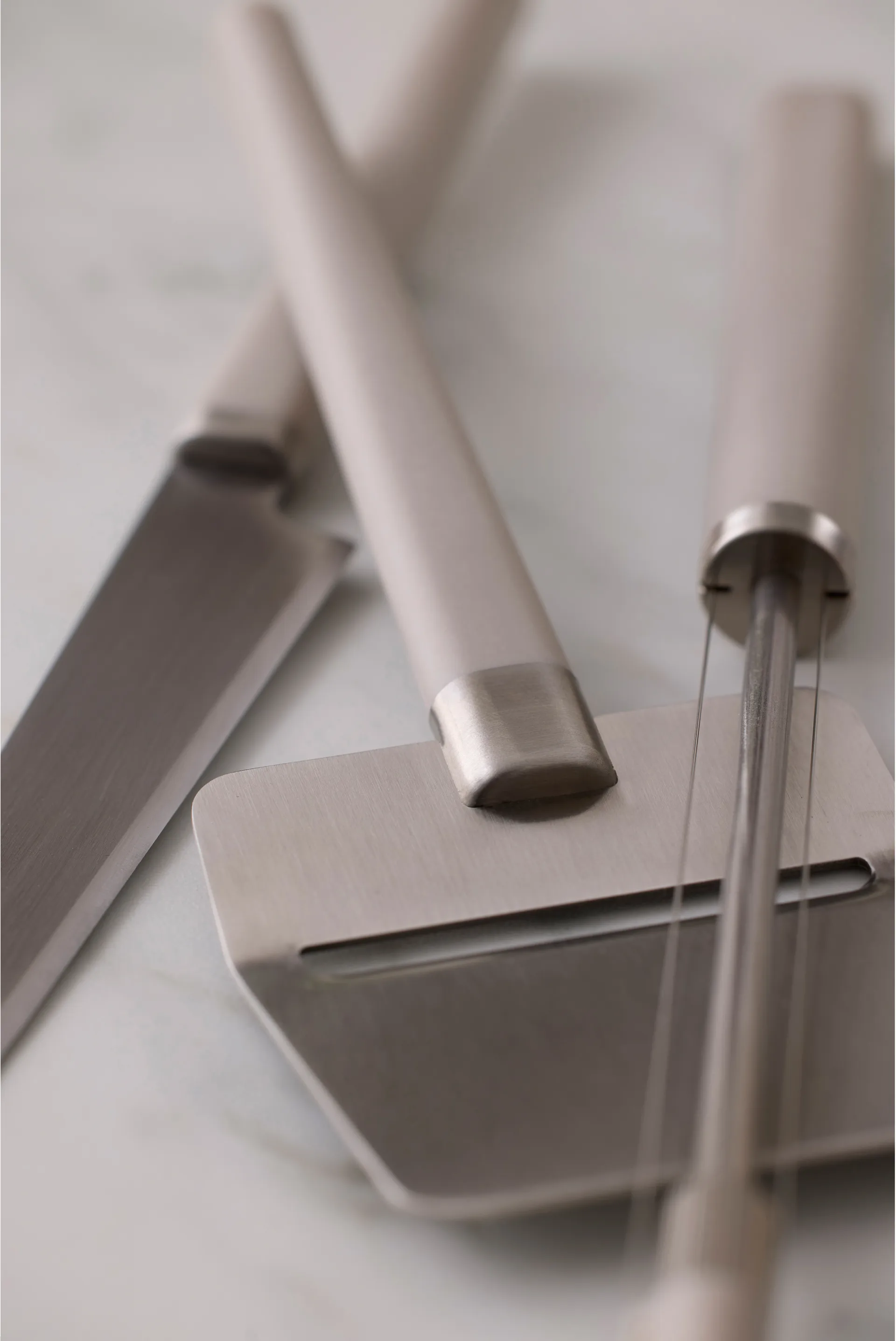 Taglierina per formaggio Emma 24 cm, Hummus Rosti