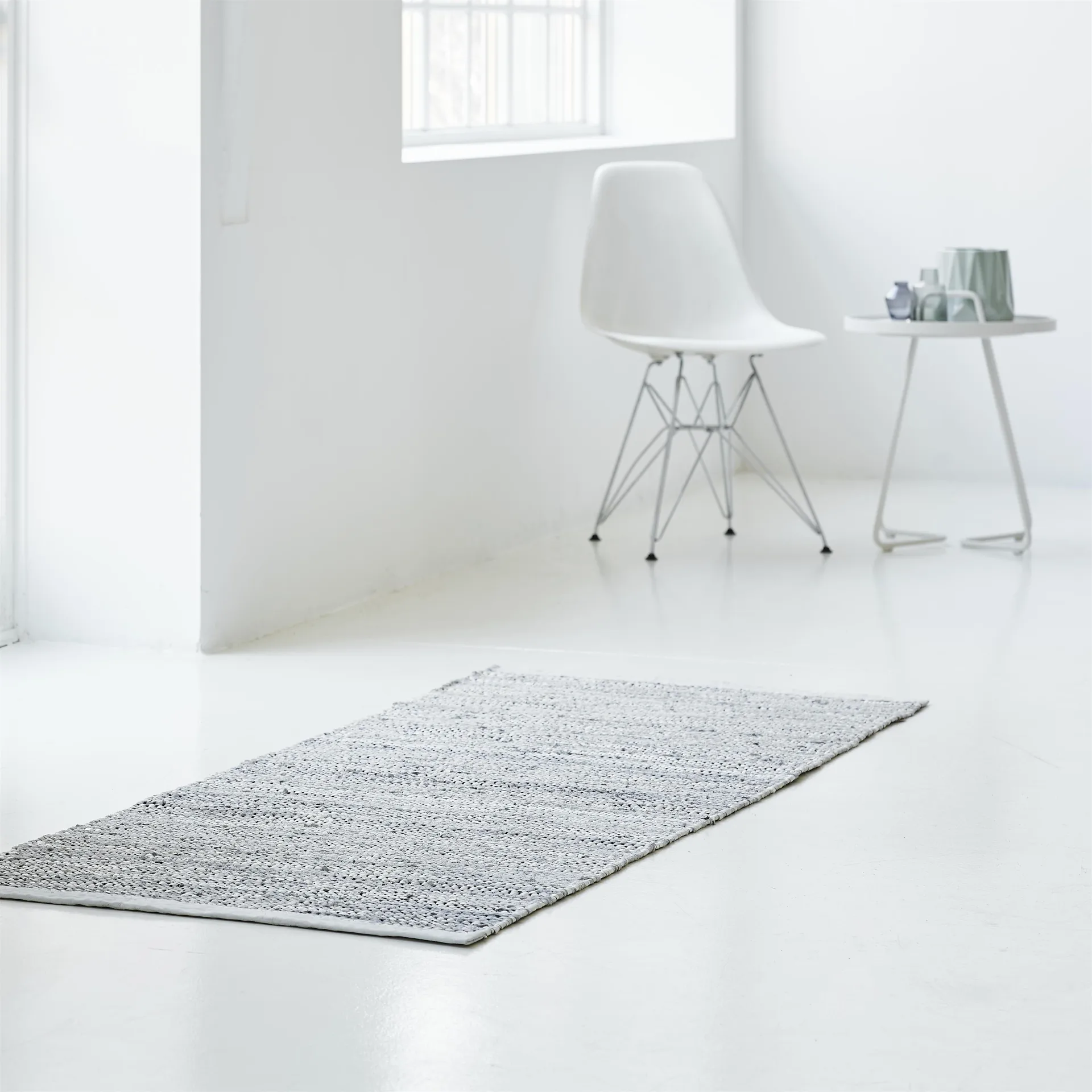 Tappeto Leather 65x135 cm, light grey (grigio chiaro) Rug Solid