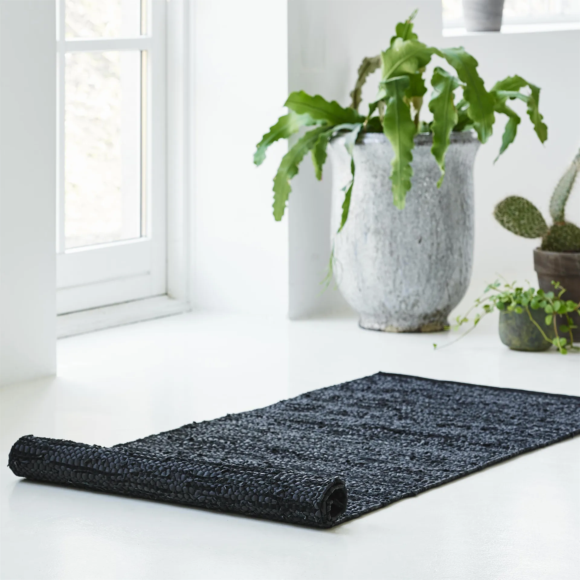 Tappeto Leather 75x200 cm, black (nero) Rug Solid