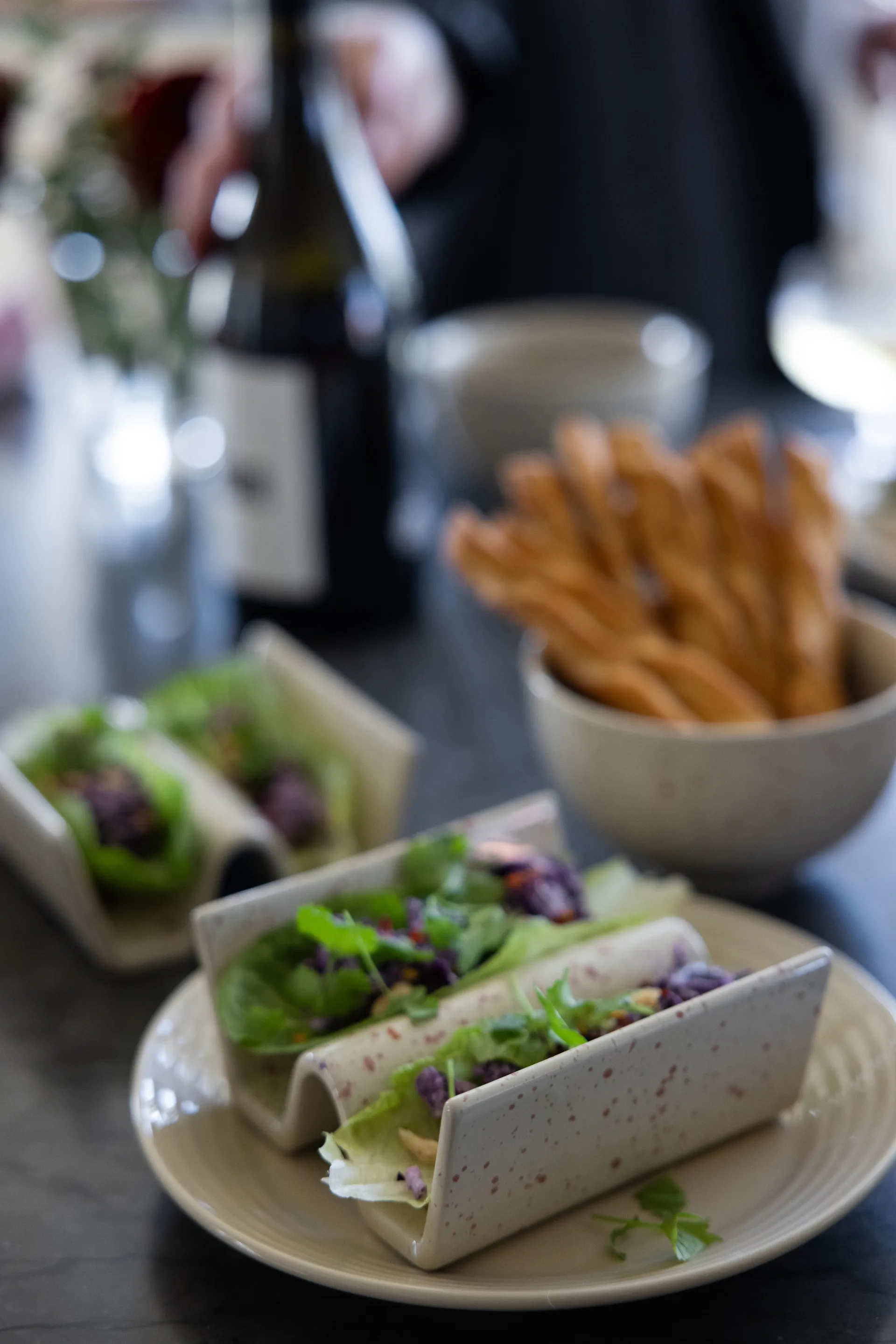 Supporto per taco Ditte confezione da 2, Beige-bordeaux Sagaform