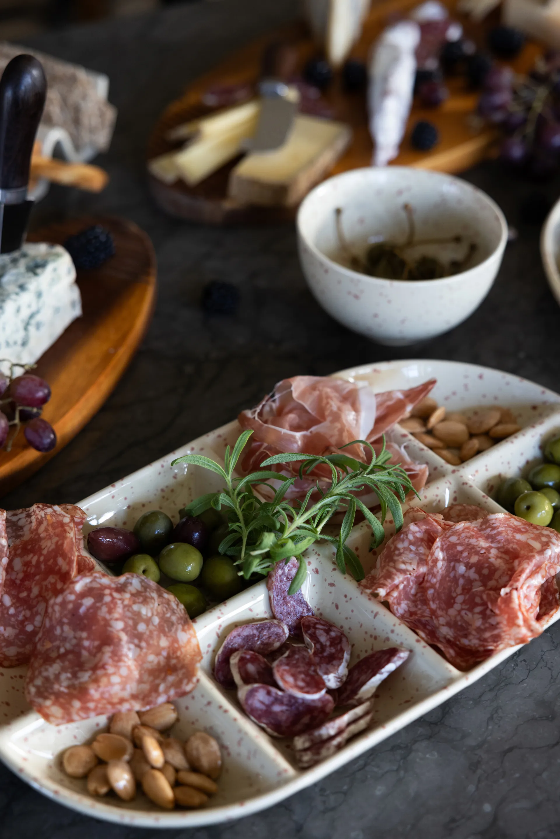 Vassoio da portata grande Ditte 20x36 cm, Beige-rosso vino Sagaform