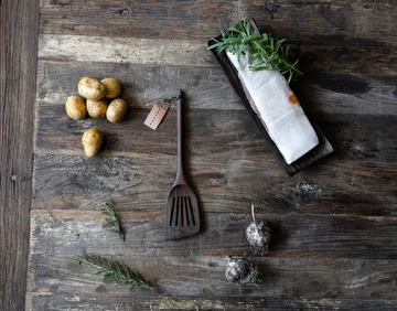 Spatola da cucina Satake 33,5 cm - Noce, forata - Satake