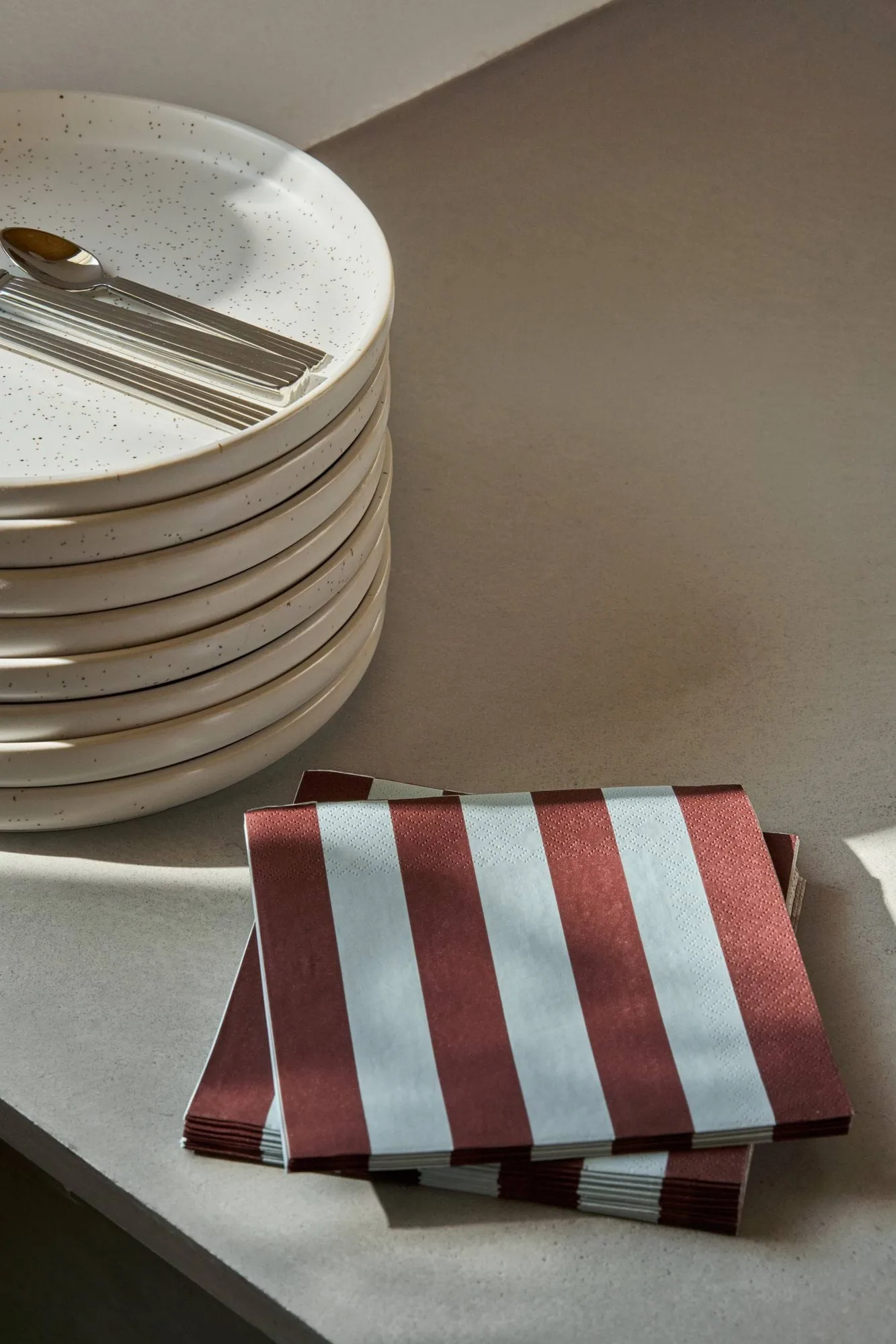 Bold Stripe tovagliolo di carta, Rosso vino-blu, confezione da 20, 33x33 cm Scandi Essentials