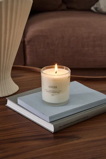 Candela profumata Linger - 260 g - Scandi Essentials